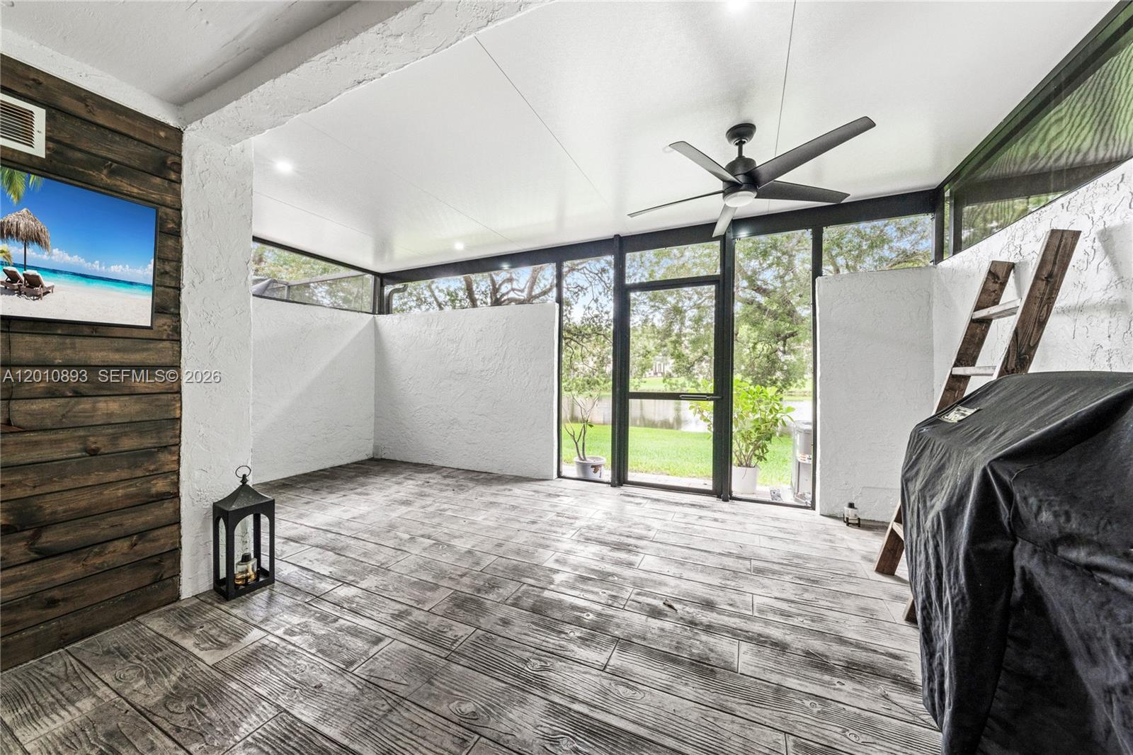 1140 NW 99th Ave # 70, Pembroke Pines FL 33024 photo 4