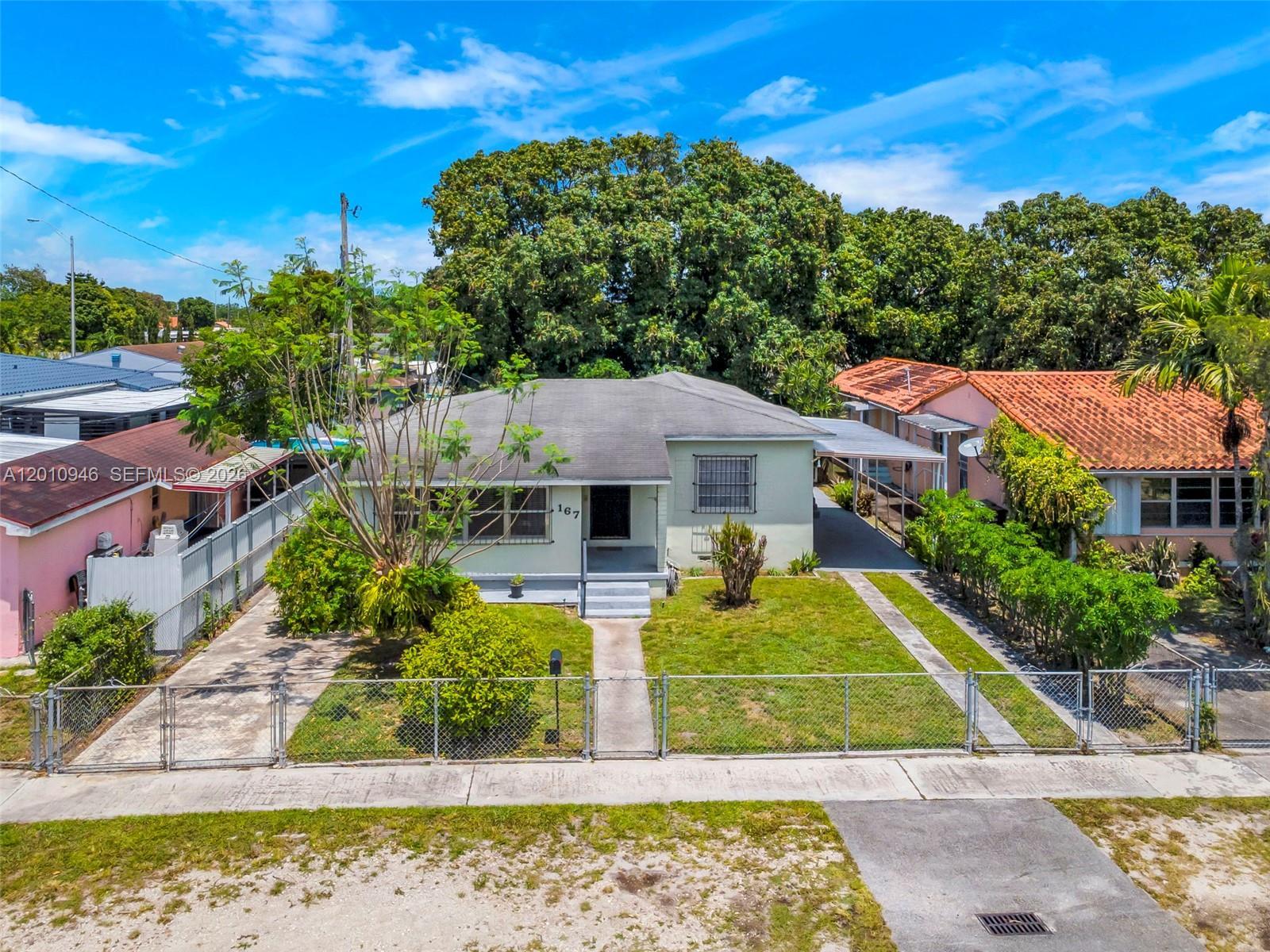 167 W 34th St, Hialeah FL 33012 photo 2