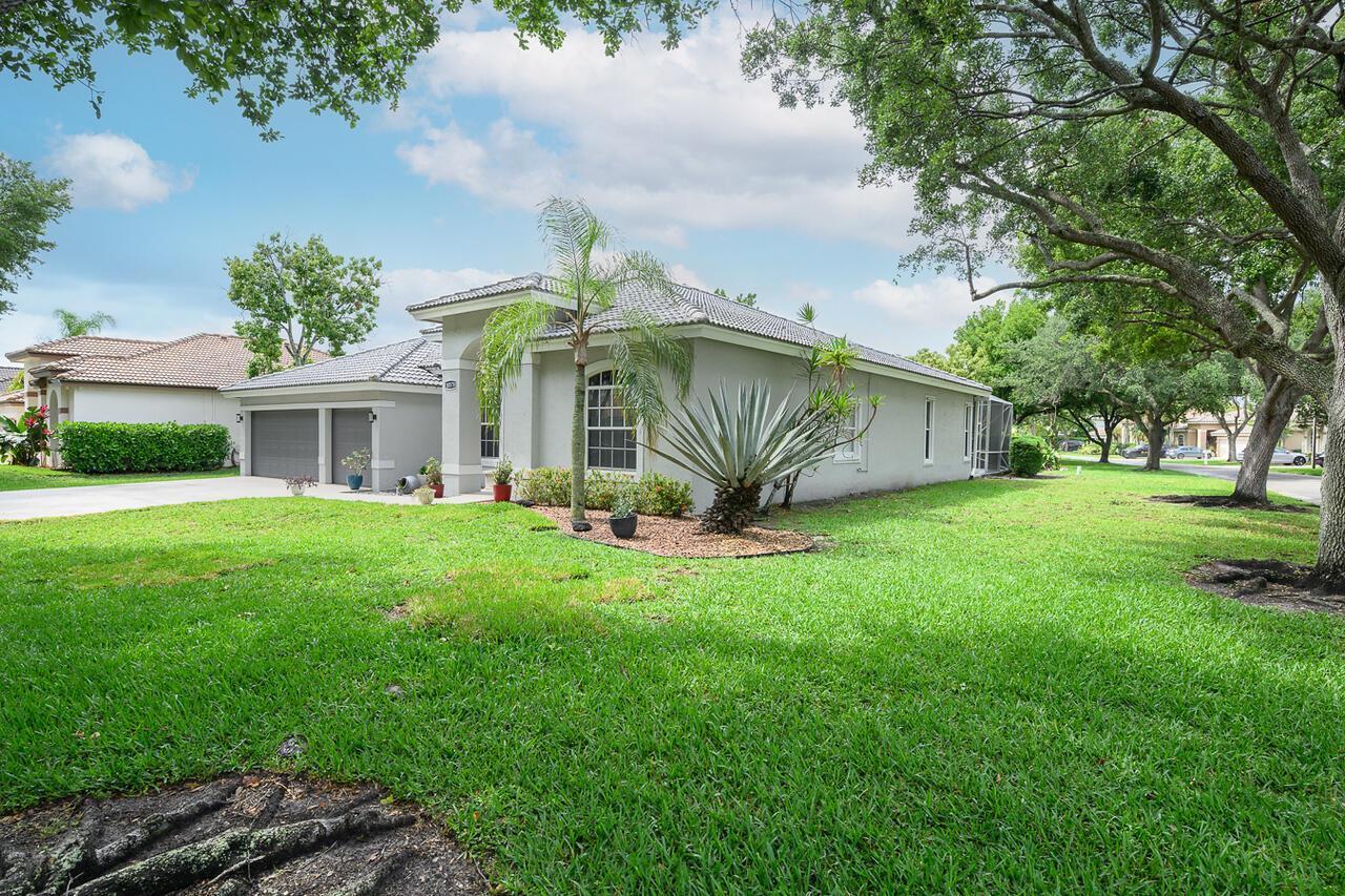 10370 NW 14th Place, Coral Springs FL 33071 photo 2