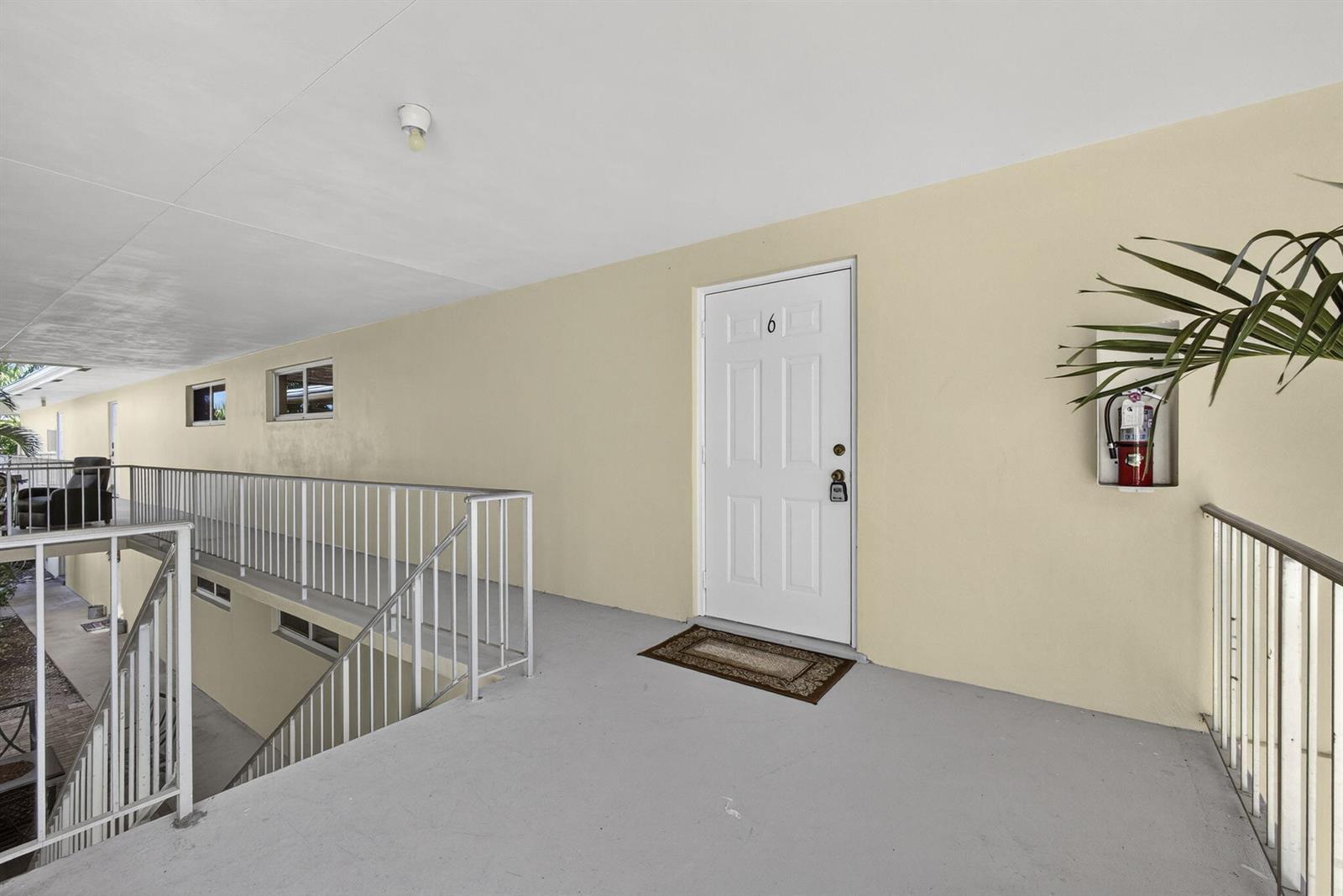 727 Hummingbird Way # 6, North Palm Beach FL 33408 photo 4