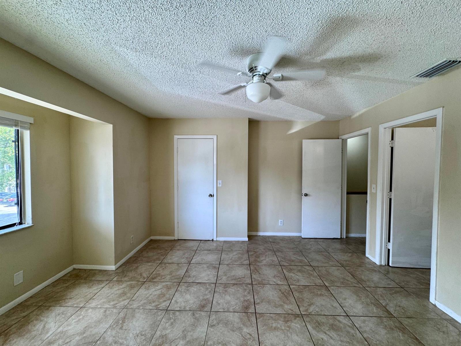 704 Riverside Drive, FL 33463 photo 2