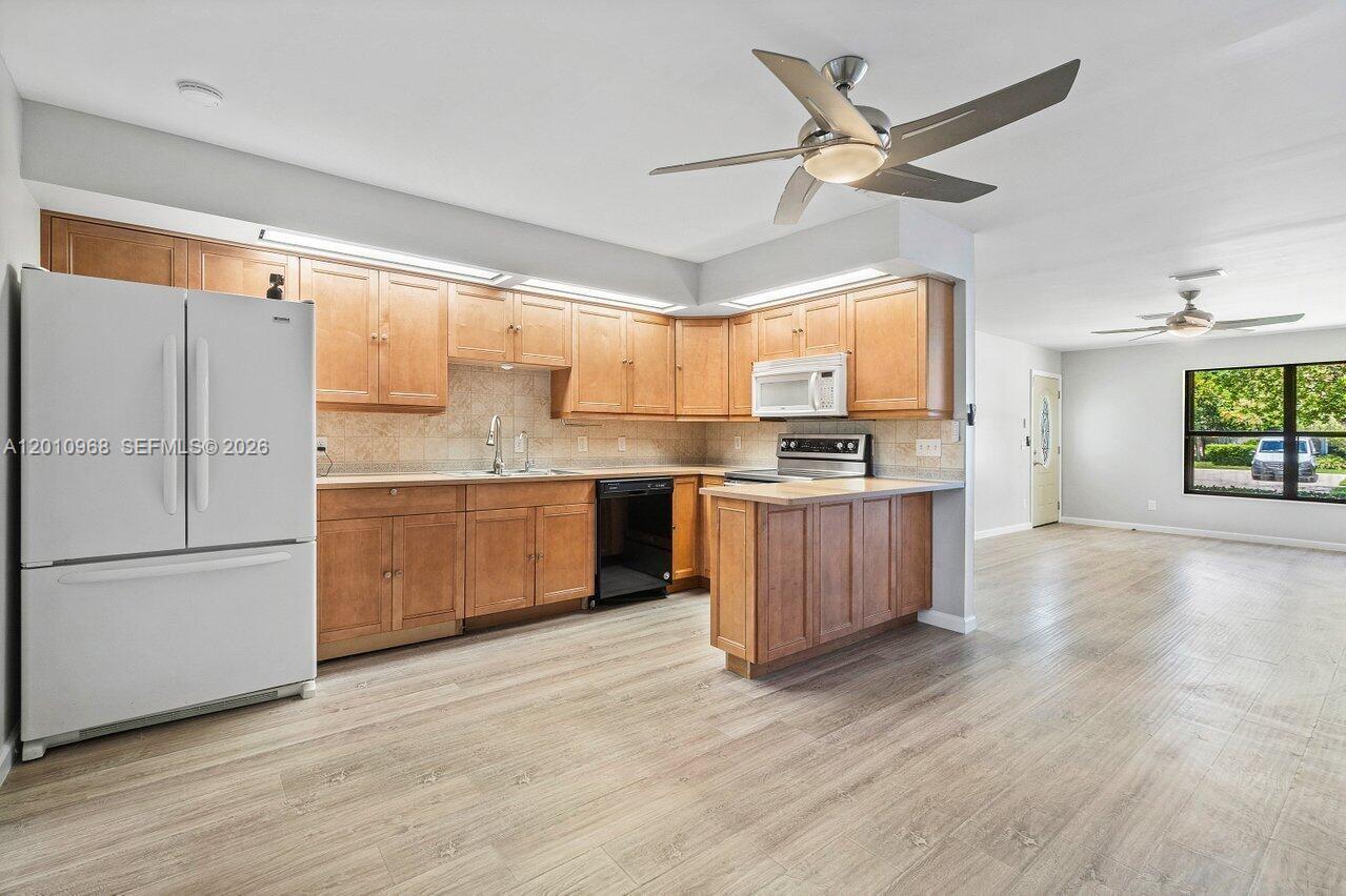 1367 Riverside Cir # 1367, Wellington FL 33414
