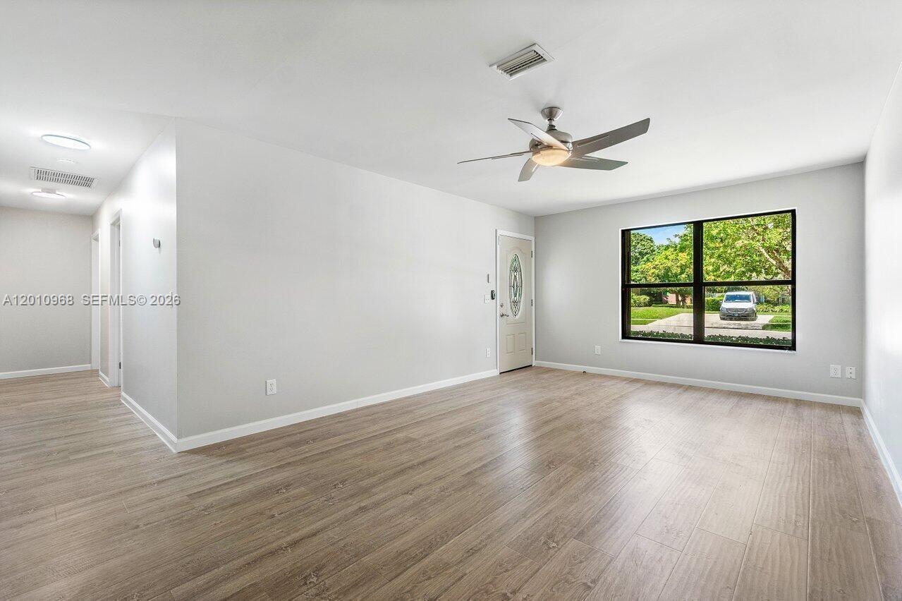 1367 Riverside Cir # 1367, Wellington FL 33414 photo 5
