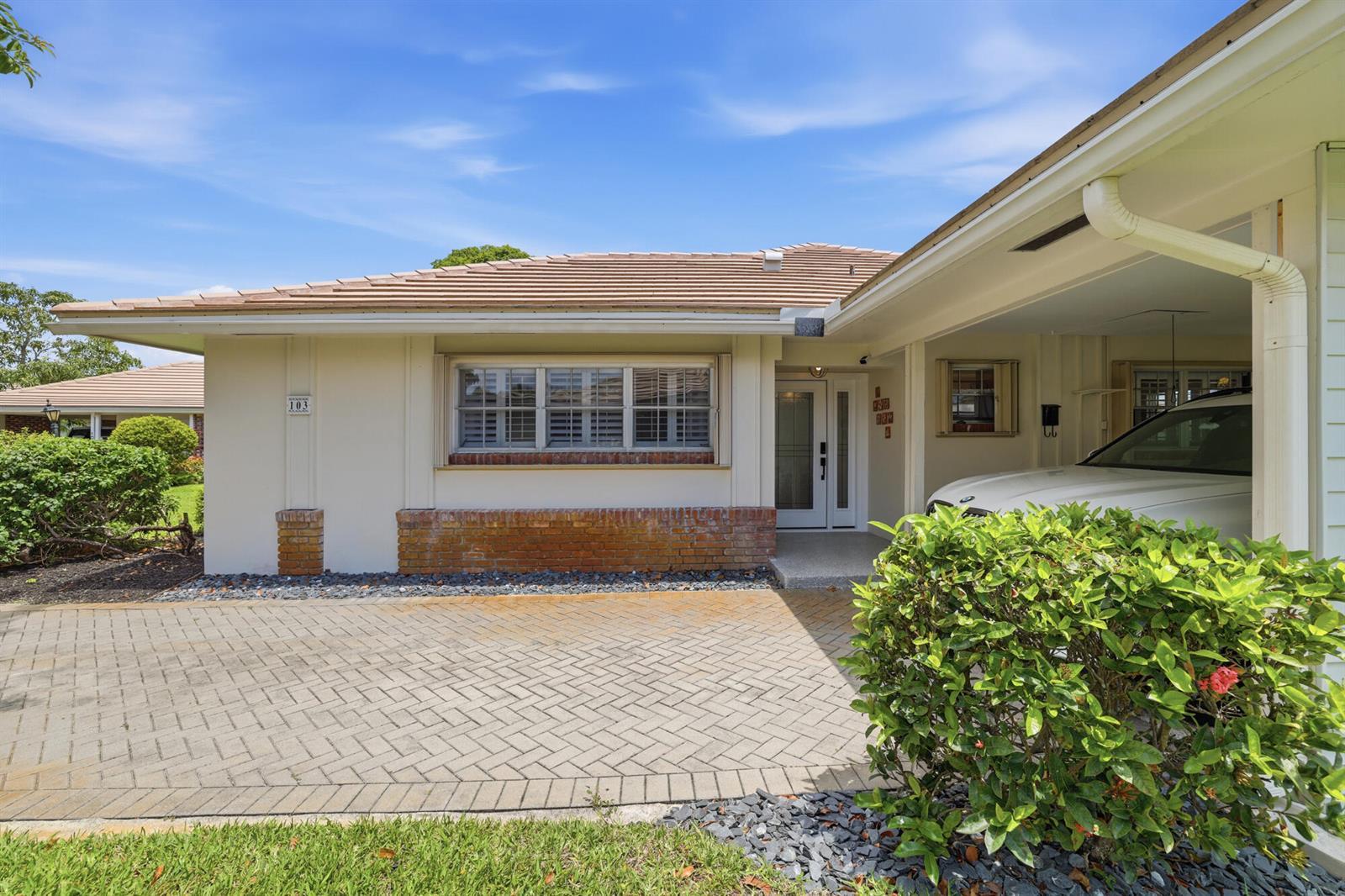 103 Villa Circle, Atlantis FL 33462 photo 2
