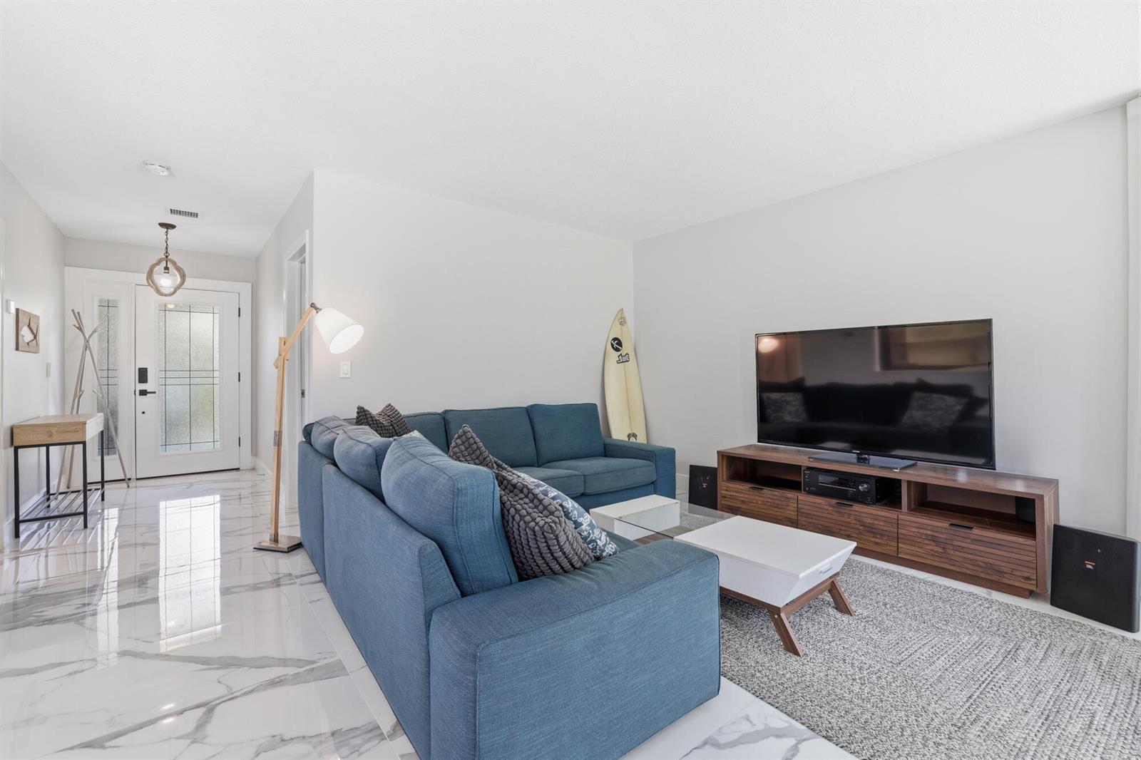 103 Villa Circle, Atlantis FL 33462 photo 4