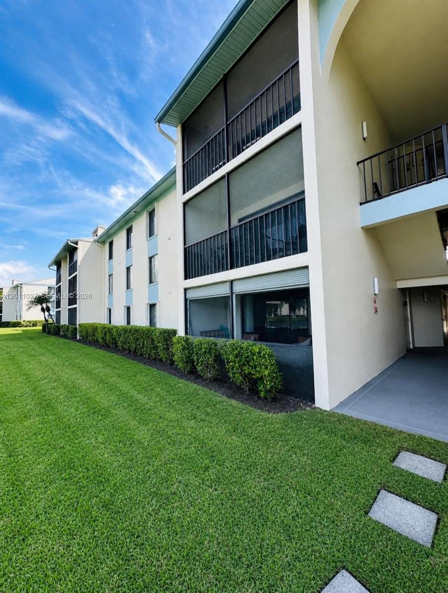 1110 Green Pine Blvd # C1, West Palm Beach FL 33409