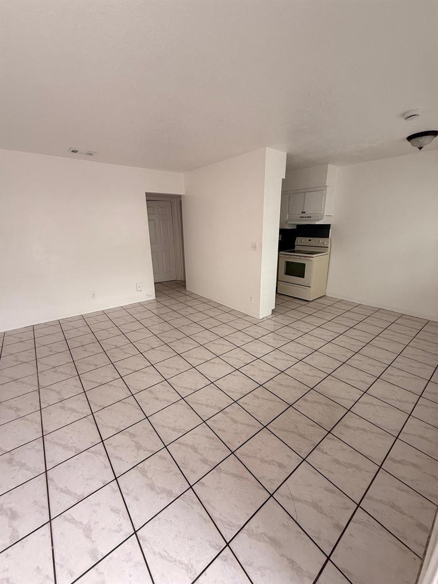 2501 Pierce Street # 6, Hollywood FL 33020 photo 3