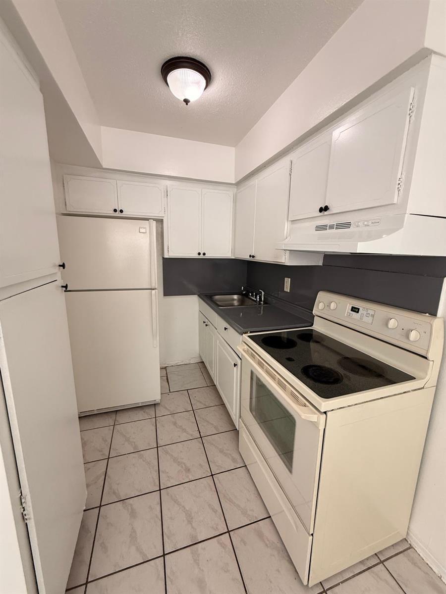 2501 Pierce Street # 6, Hollywood FL 33020