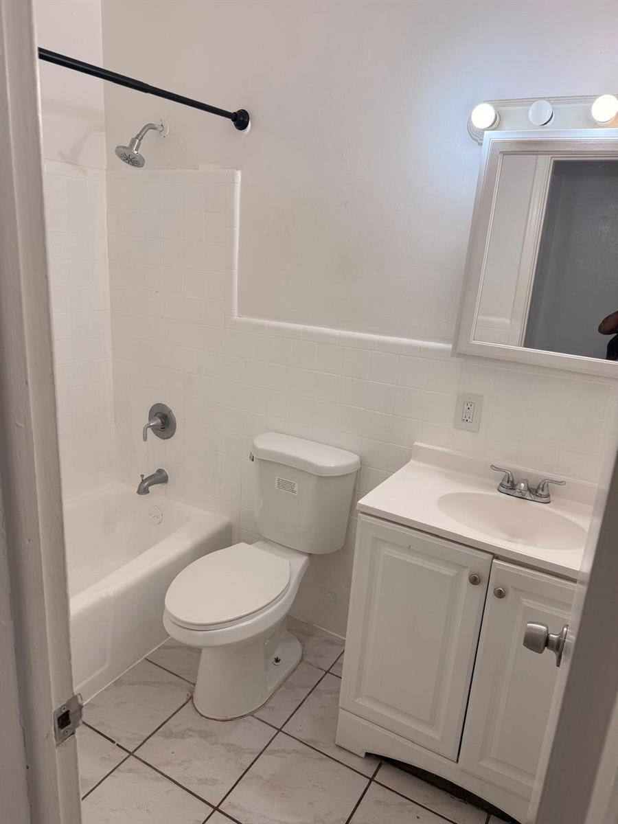 2501 Pierce Street # 6, Hollywood FL 33020 photo 5