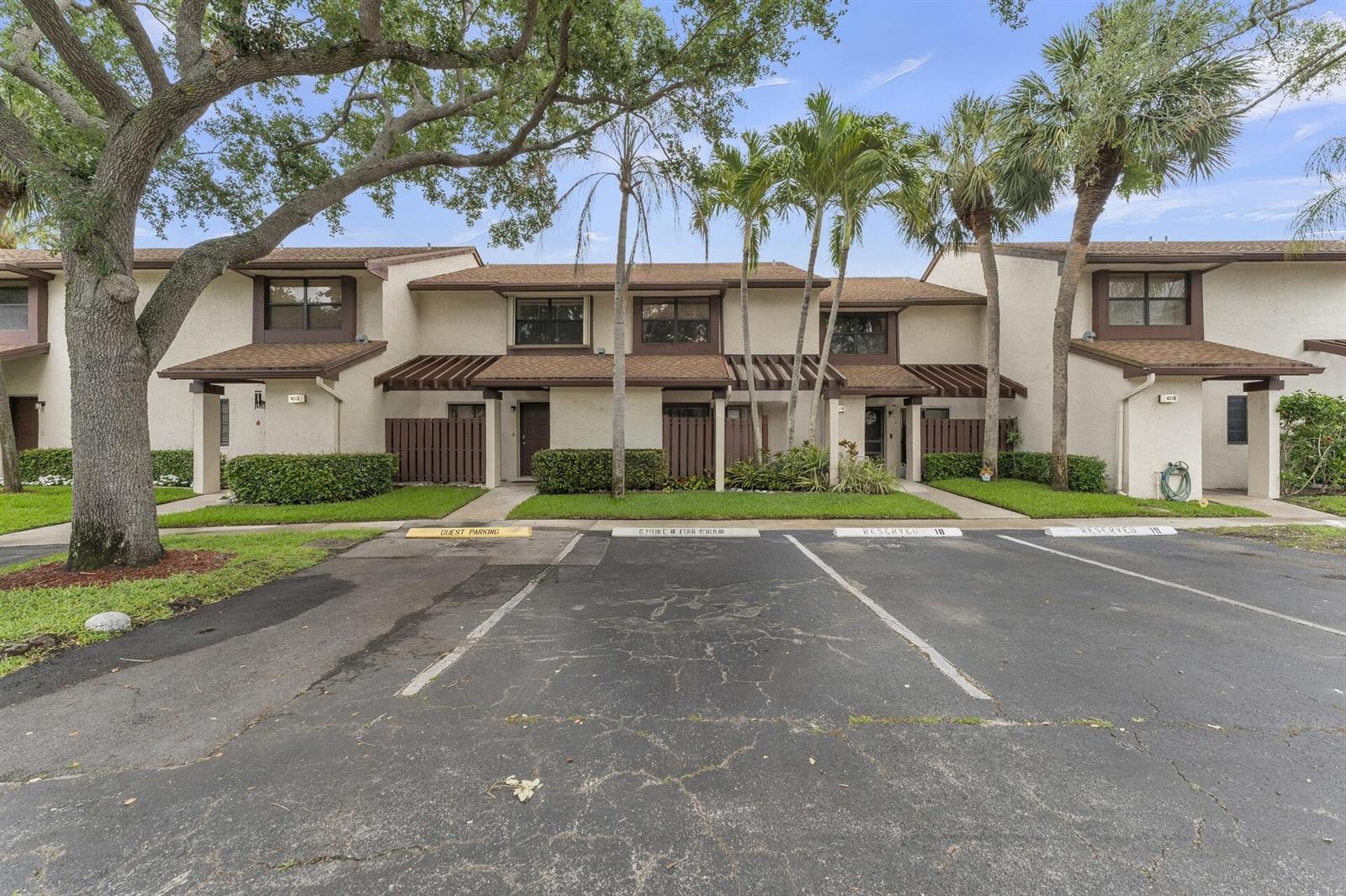 4314 Carambola Circle N, Coconut Creek FL 33066 photo 3