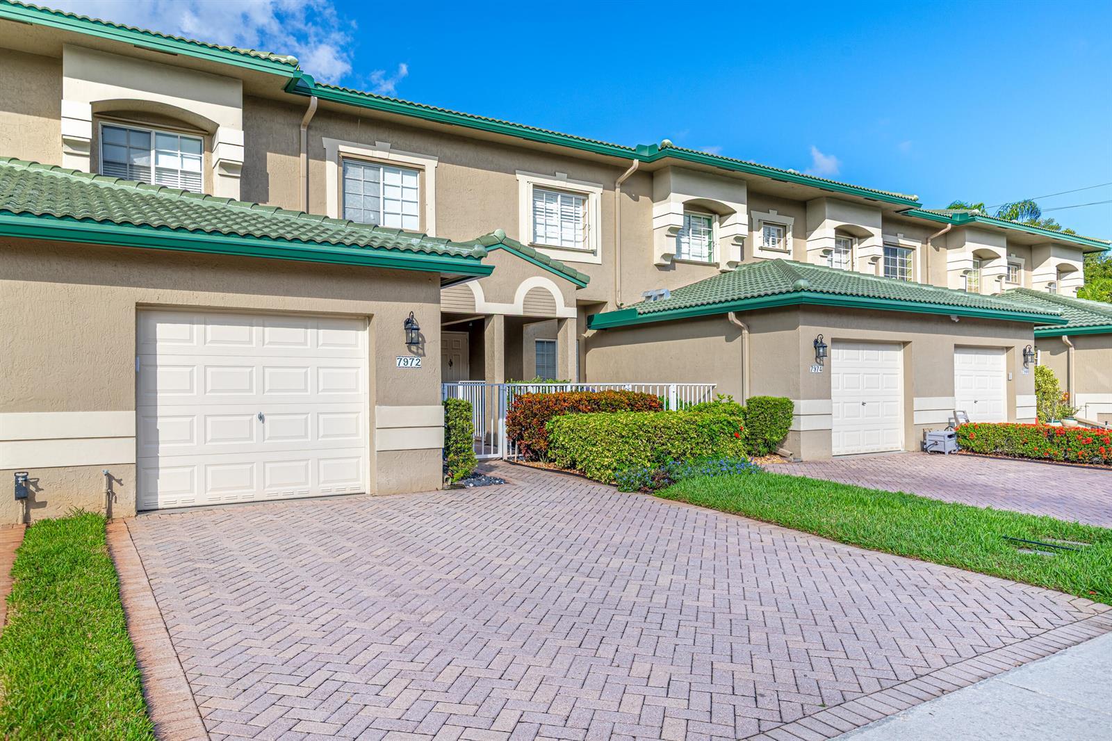 7972 W Exeter Blvd W # 101, Tamarac FL 33321 photo 2