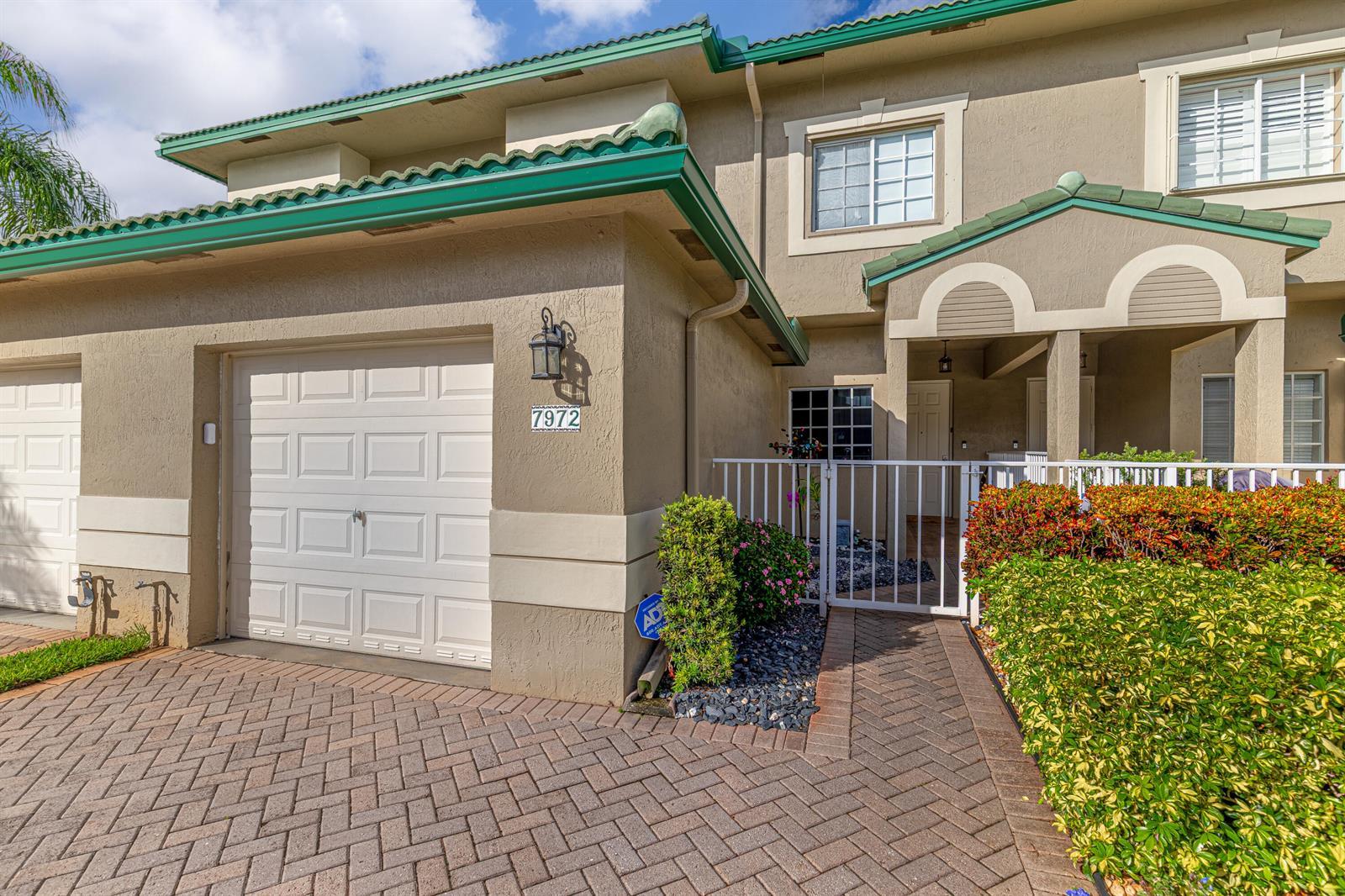 7972 W Exeter Blvd W # 101, Tamarac FL 33321