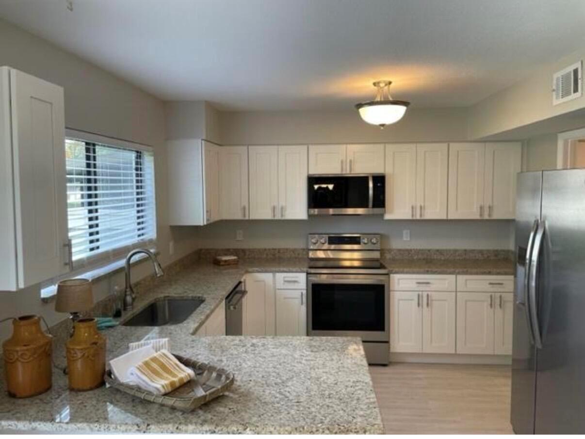 1582 SE Hatfield Court, Port St. Lucie FL 34952