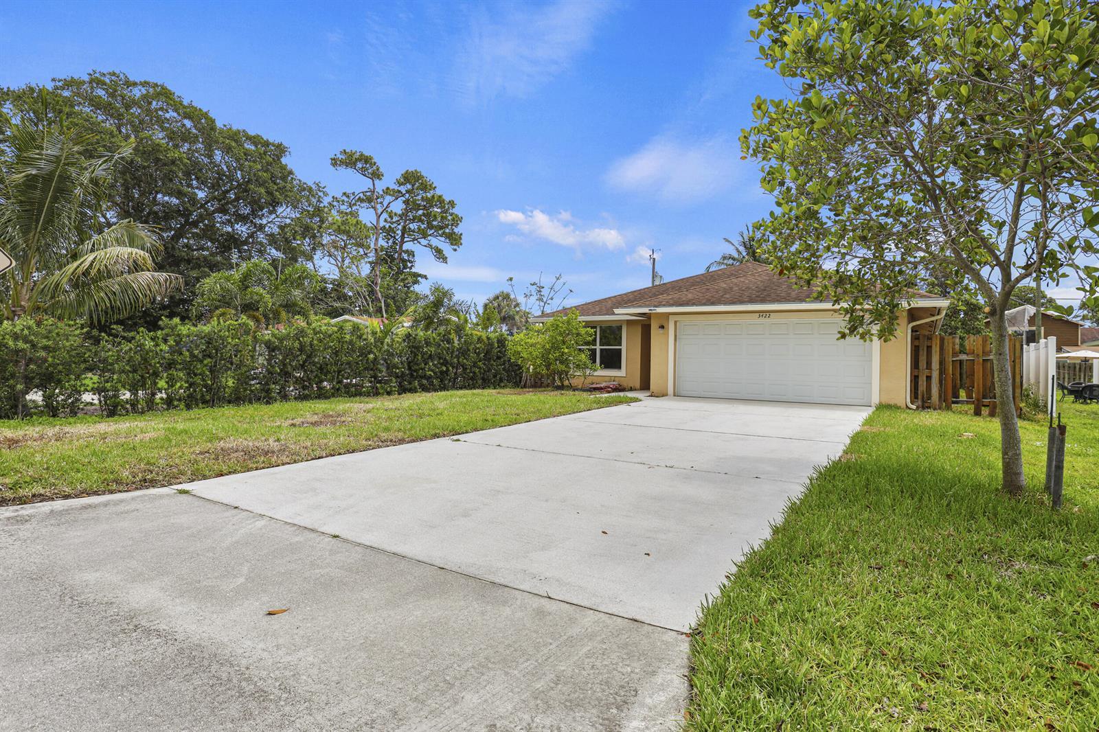 3422 State Street, Lake Worth FL 33461 photo 2
