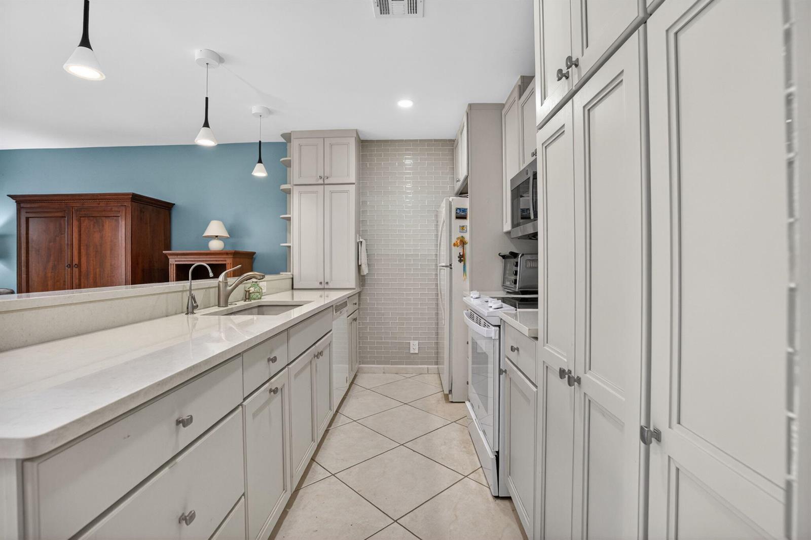 6271 Riverwalk Lane # 4, Jupiter FL 33458 photo 2
