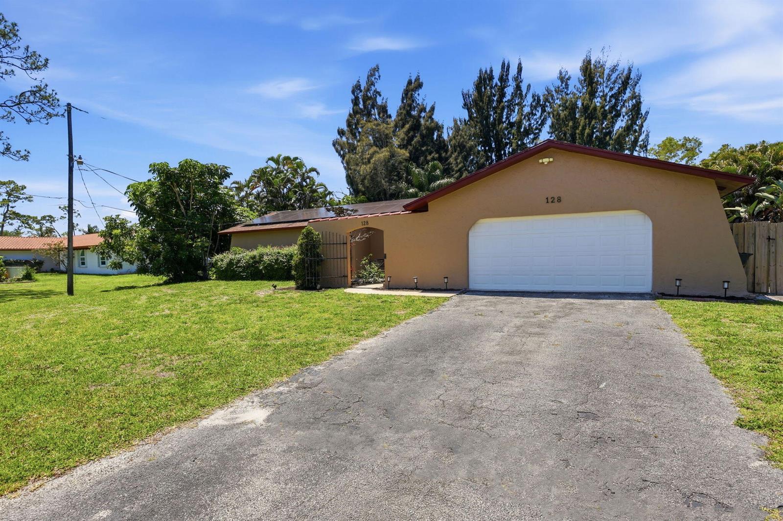 128 Barberton Road, Lake Worth FL 33467 photo 3