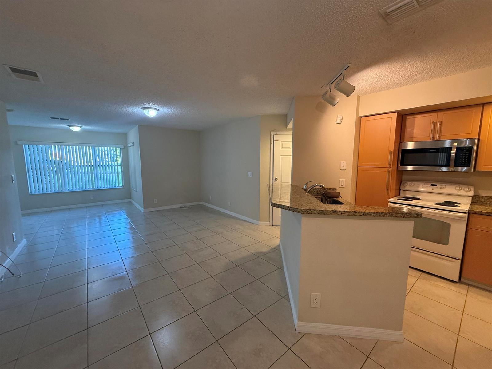 3390 N Pinewalk Drive # 1012, Margate FL 33063 photo 3