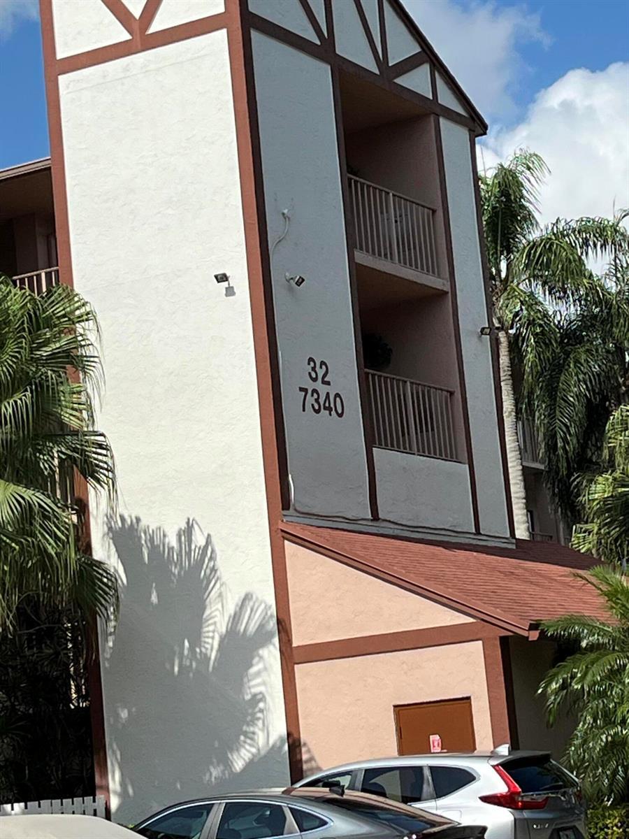 7340 Amberly Lane # 205, Delray Beach FL 33446 photo 4
