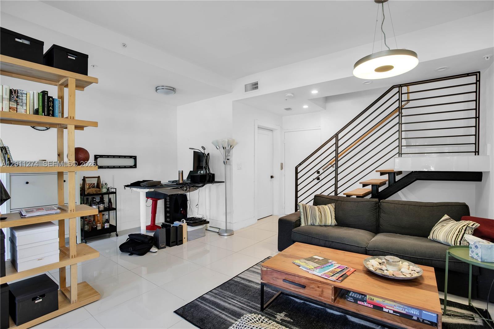 87 N Shore Dr, Miami Beach FL 33141 photo 2