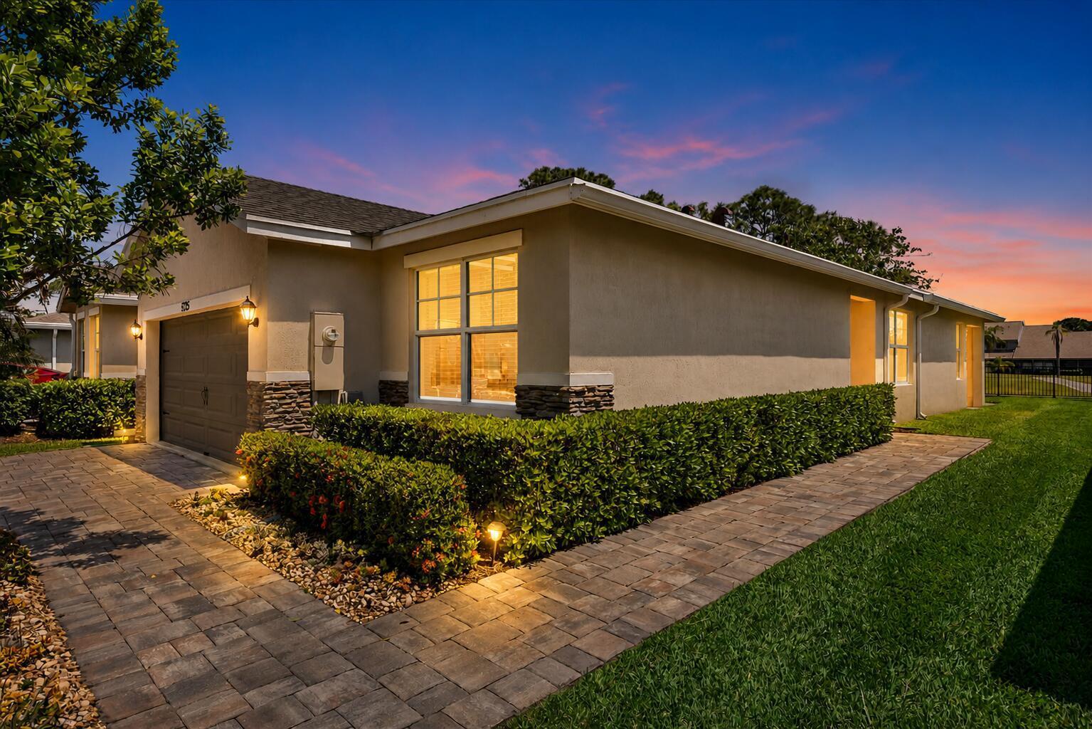 5725 SE Kawana Trail, Hobe Sound FL 33455