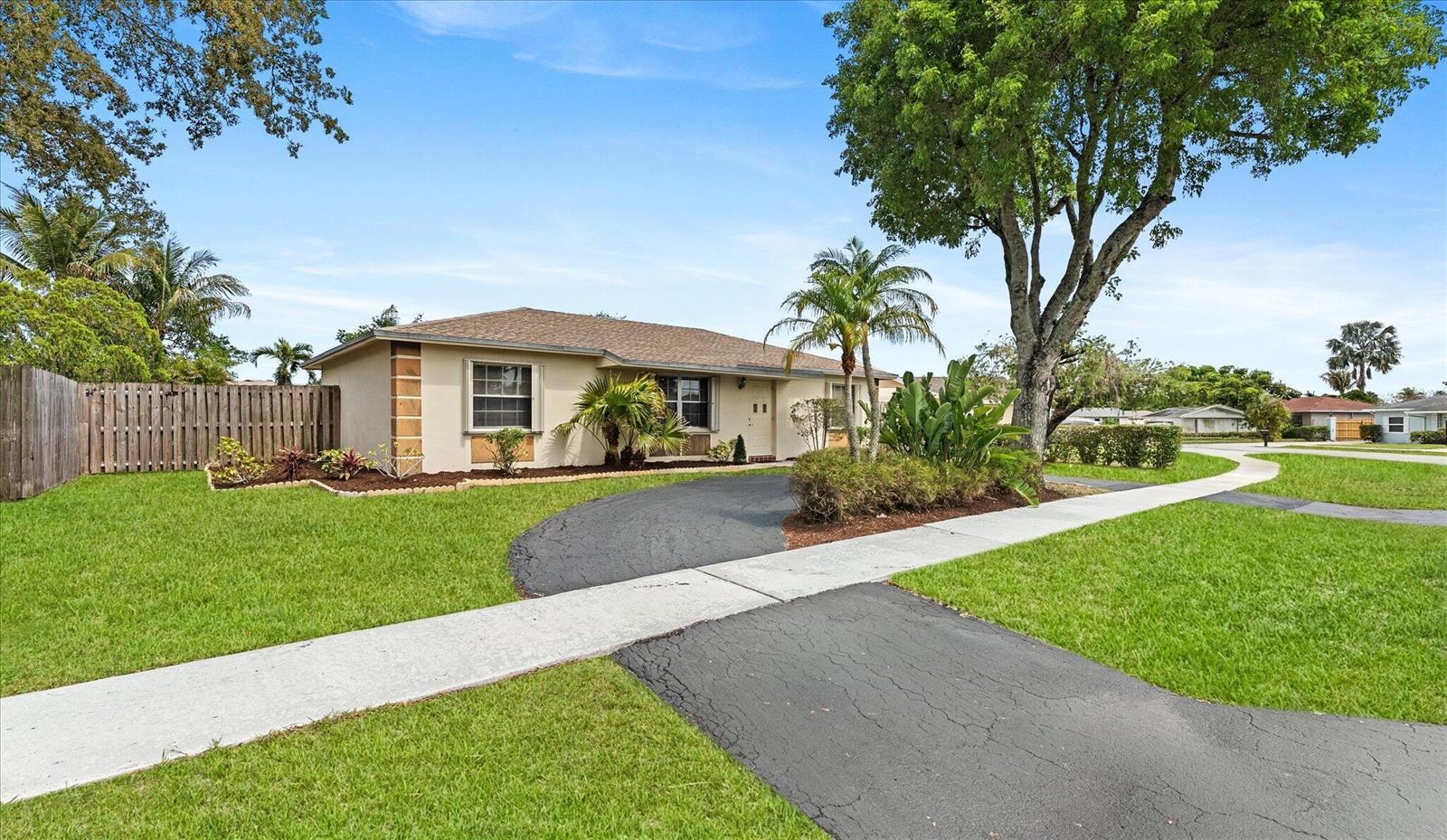 19612 Montana Lane, Boca Raton FL 33434 photo 4