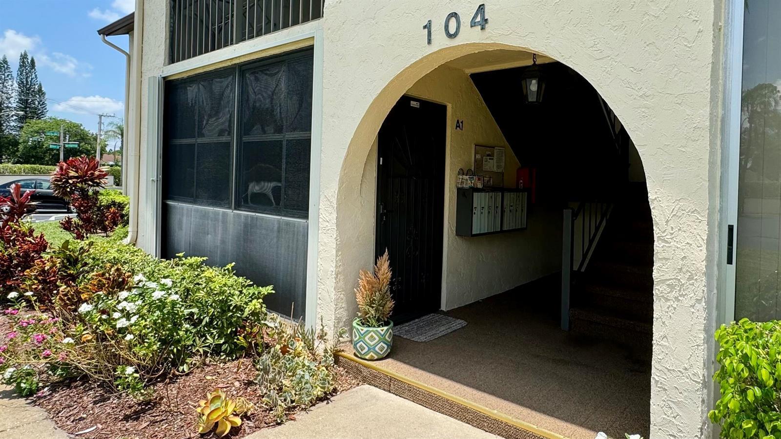 104 Lake Pine Circle # 1, FL 33463