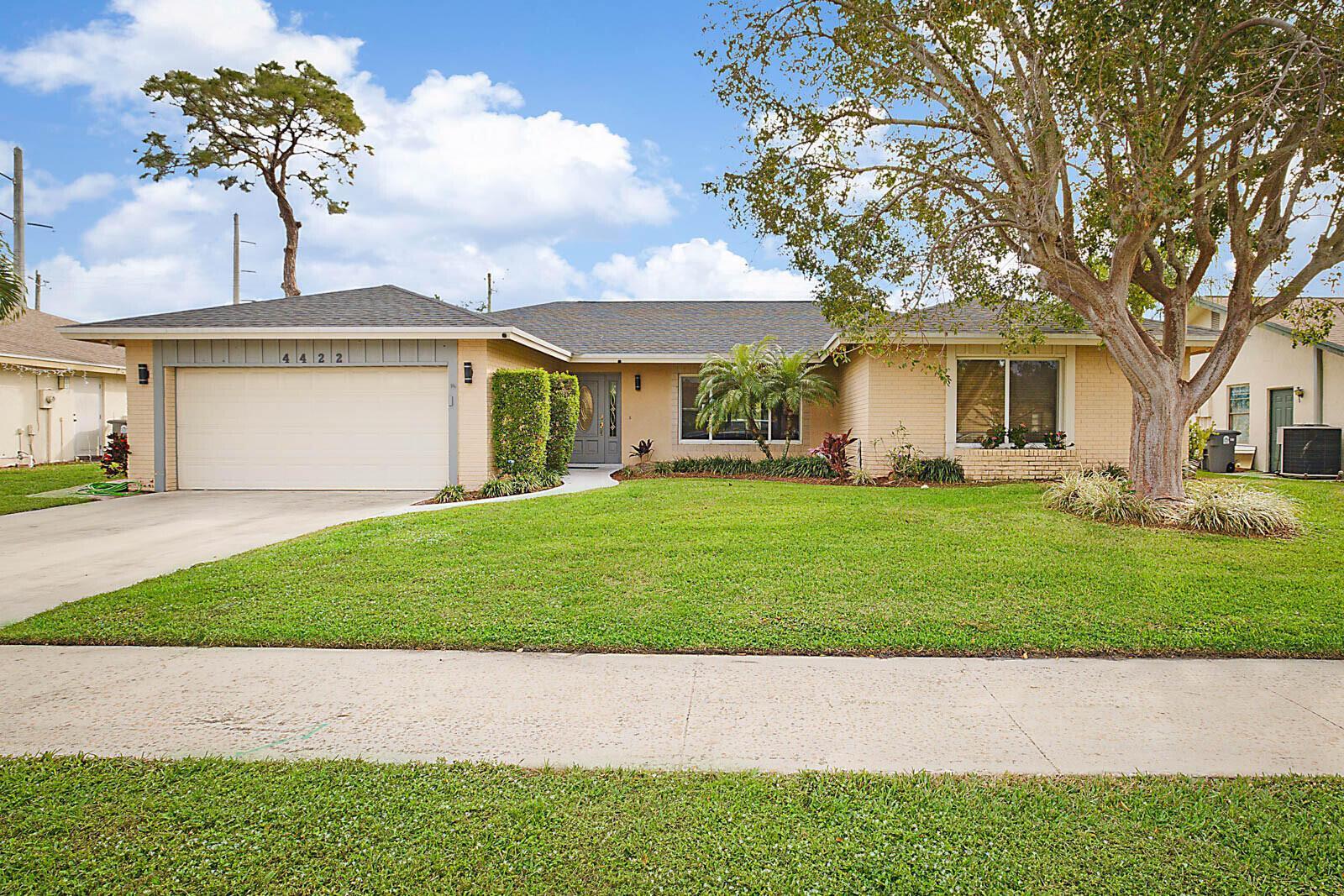4422 Brandywine Drive, Boca Raton FL 33487 photo 2