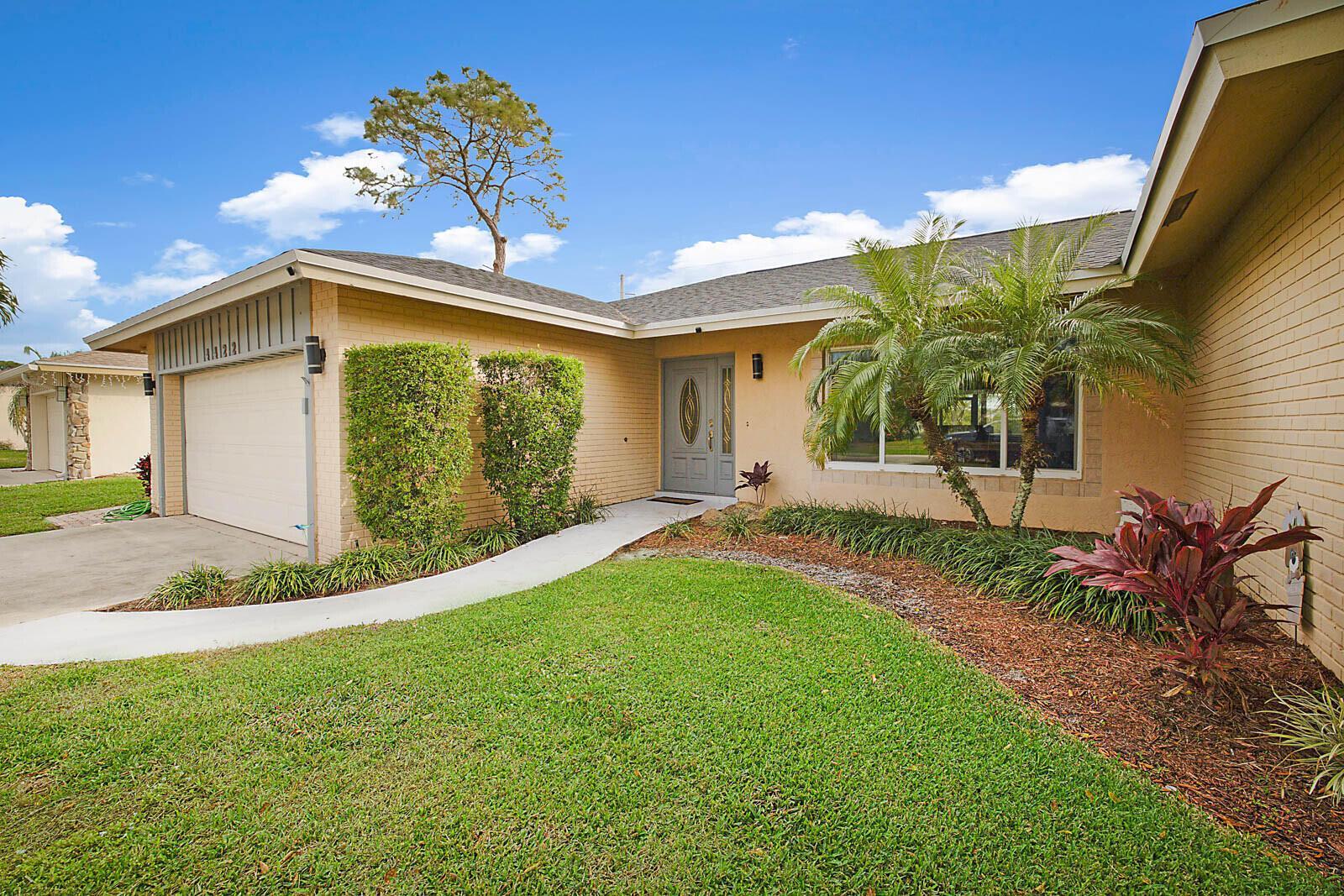4422 Brandywine Drive, Boca Raton FL 33487 photo 3