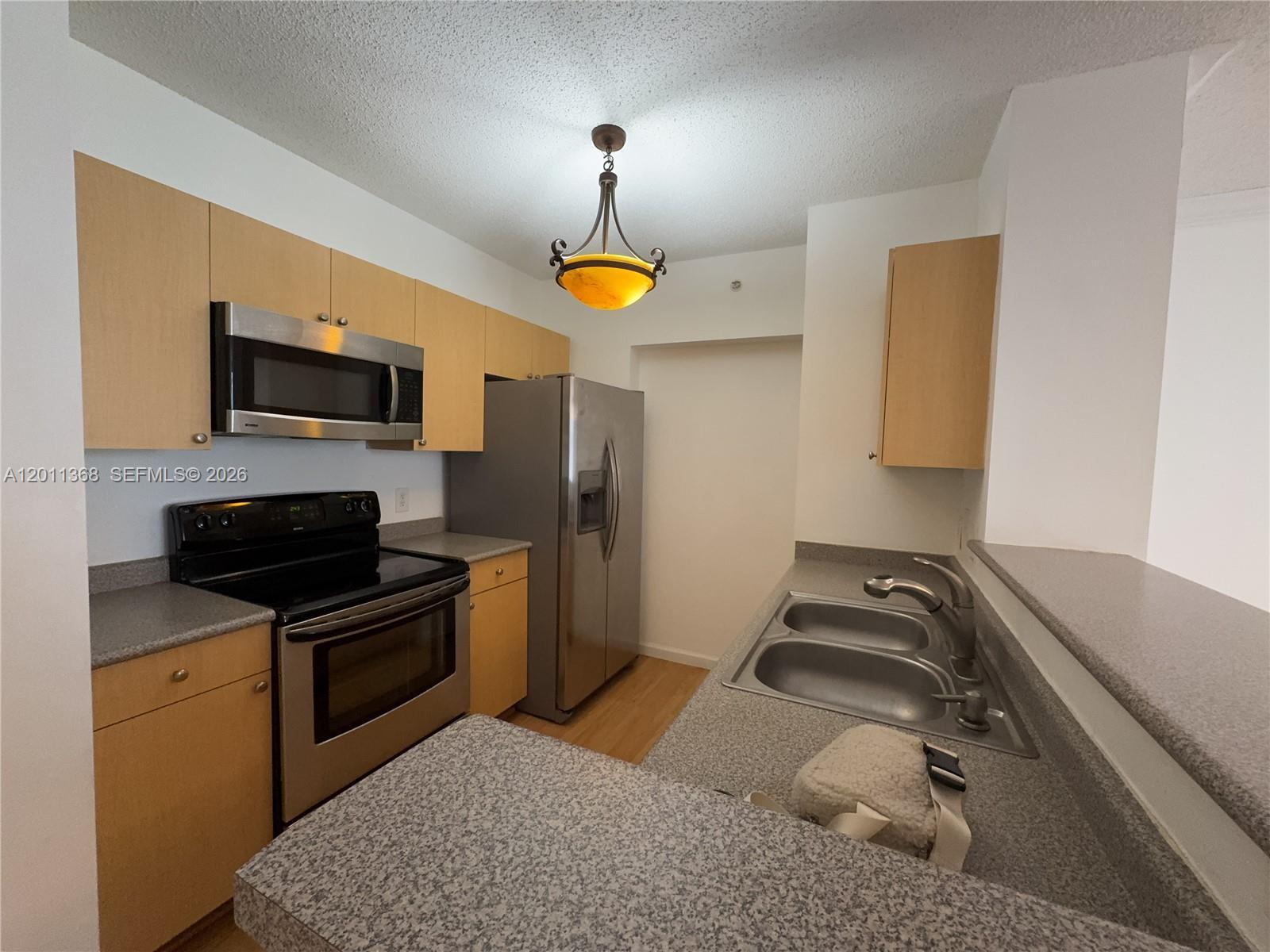 1919 Van Buren St # 403A, Hollywood FL 33020