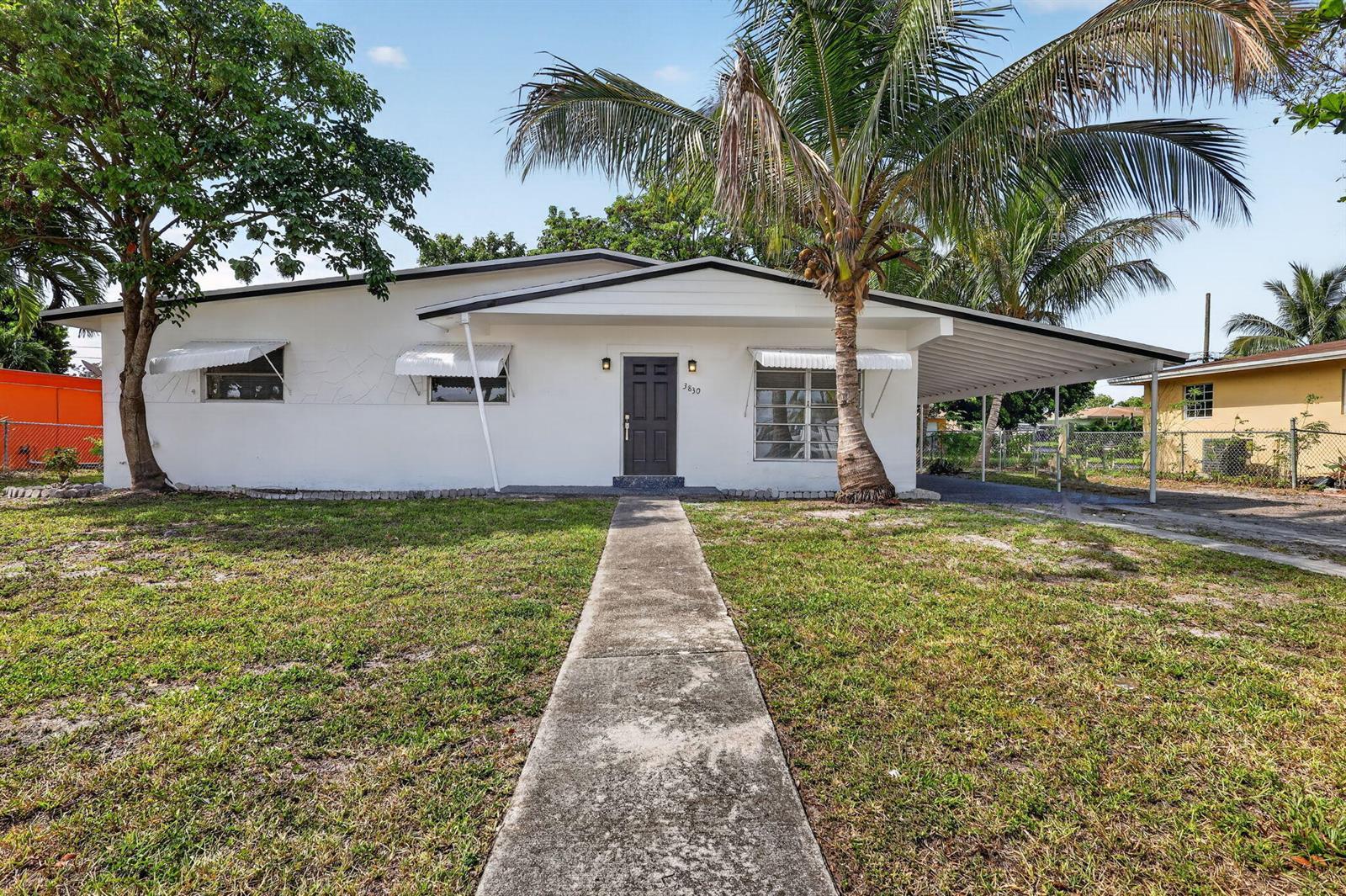 3830 SW 30th Street, Hollywood FL 33023