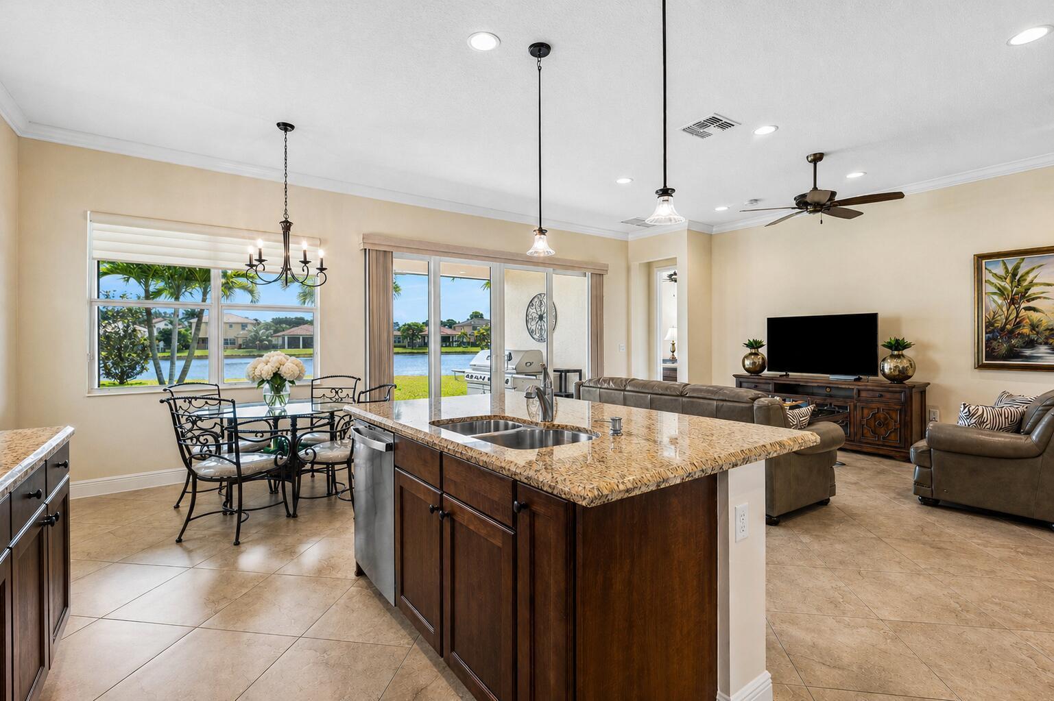 3028 Strada Court, Royal Palm Beach FL 33411 photo 3