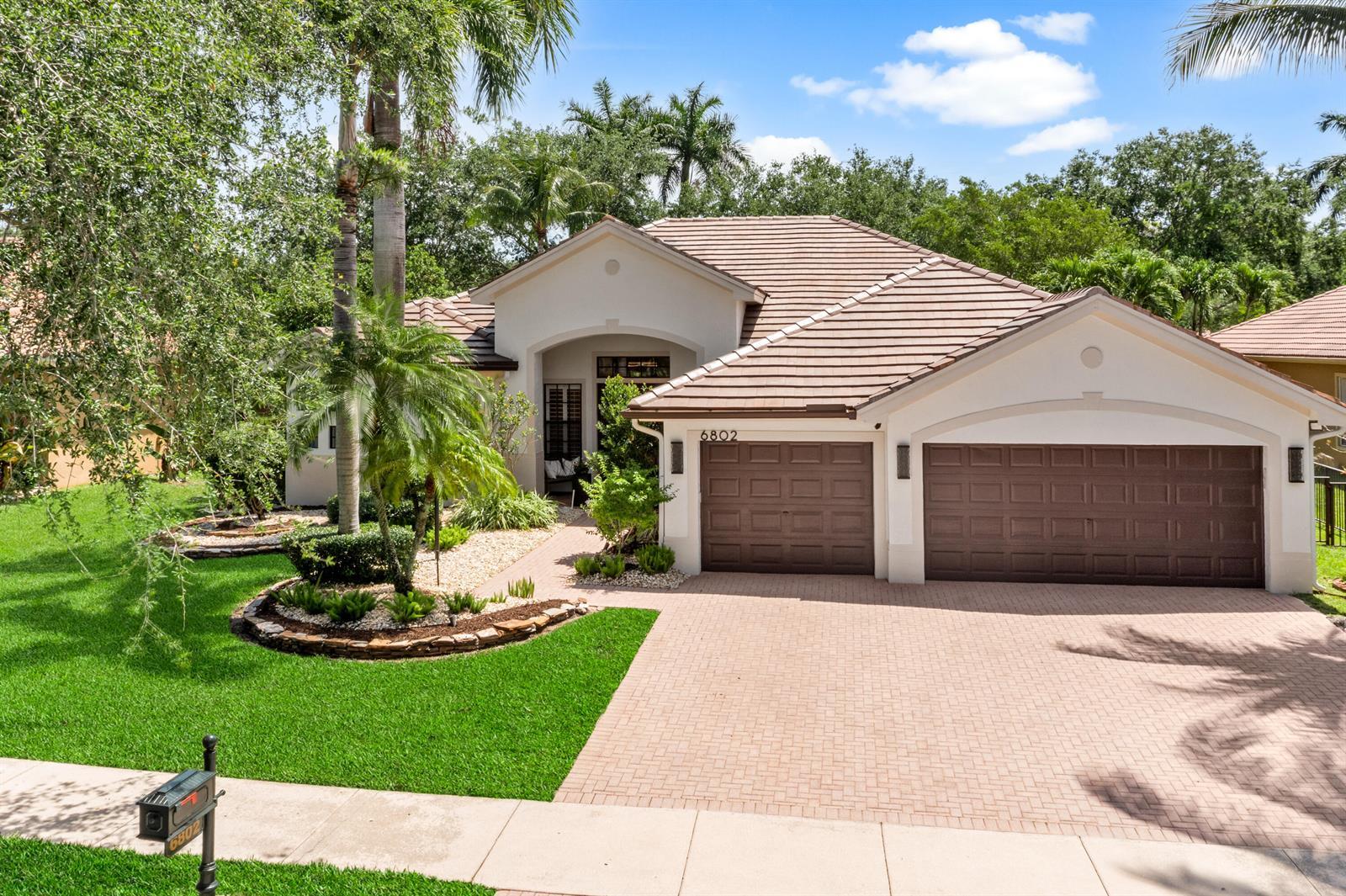 6802 NW 108th Avenue, Parkland FL 33076 photo 3