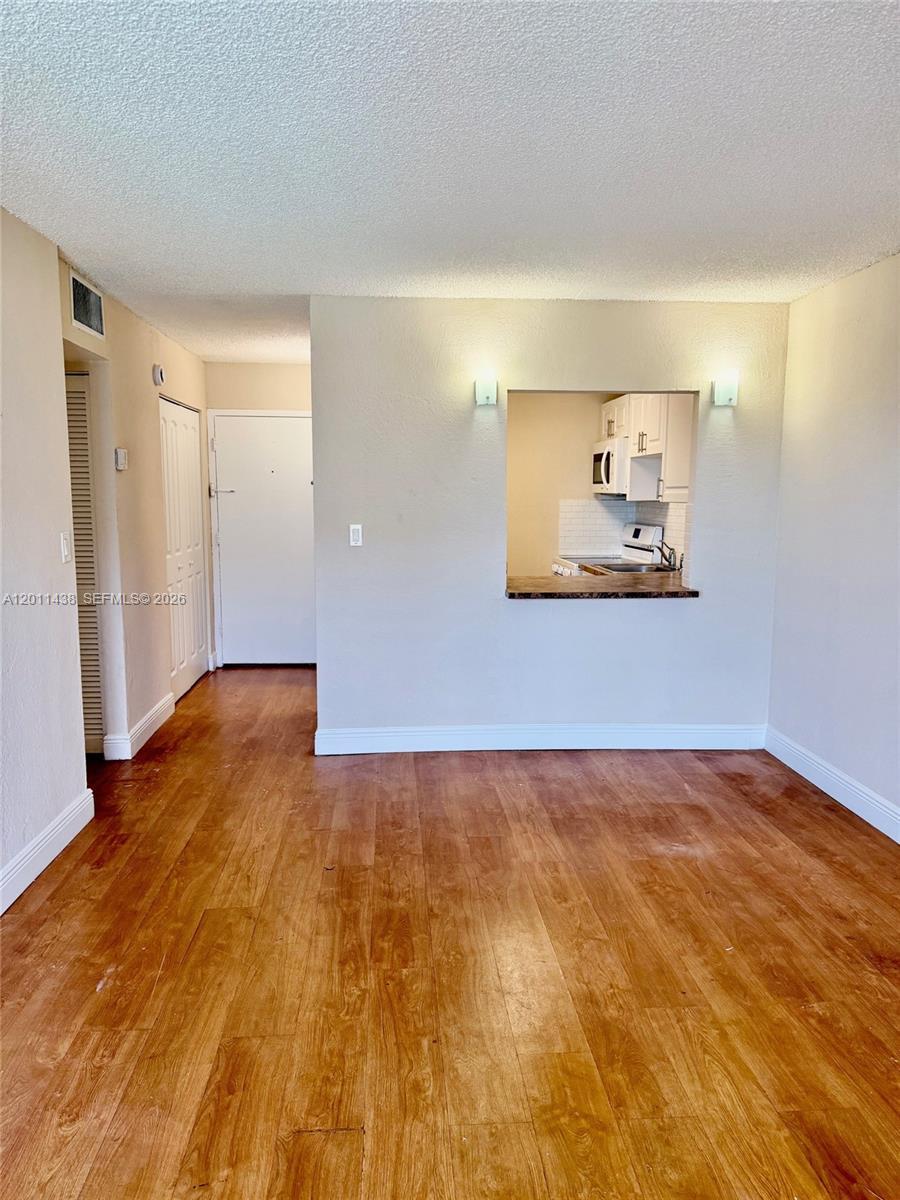 801 NW 47th Ave # 619W, Miami FL 33126 photo 3