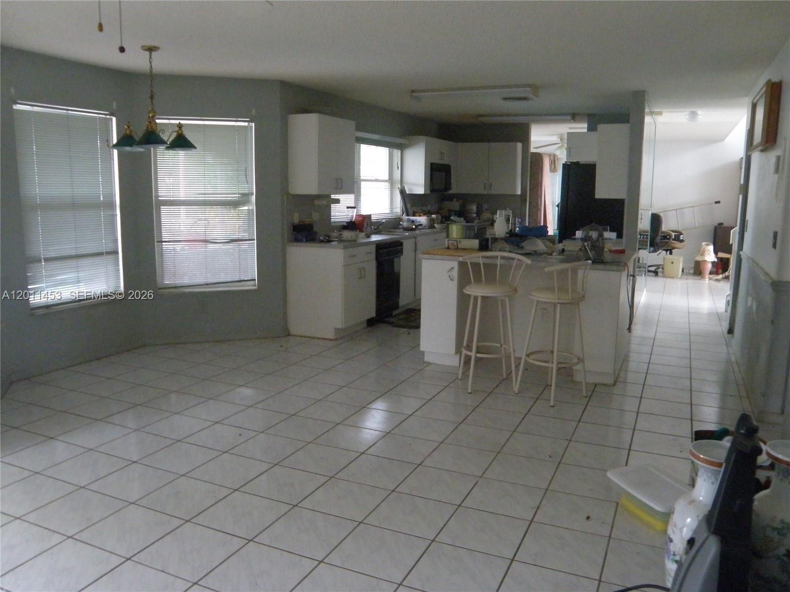 722 NW 177th Ave, Pembroke Pines FL 33029 photo 3
