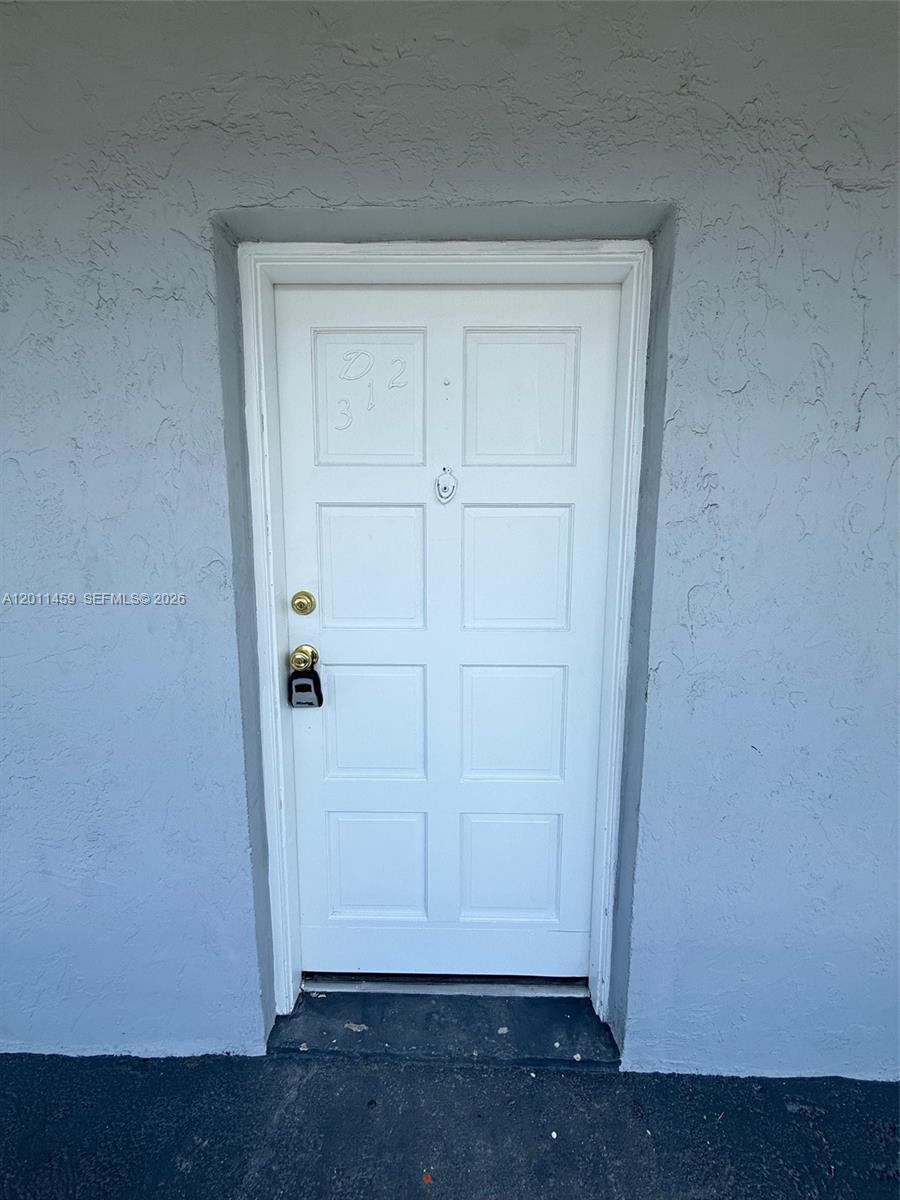 1755 W 60th St # D312, Hialeah FL 33012 photo 3