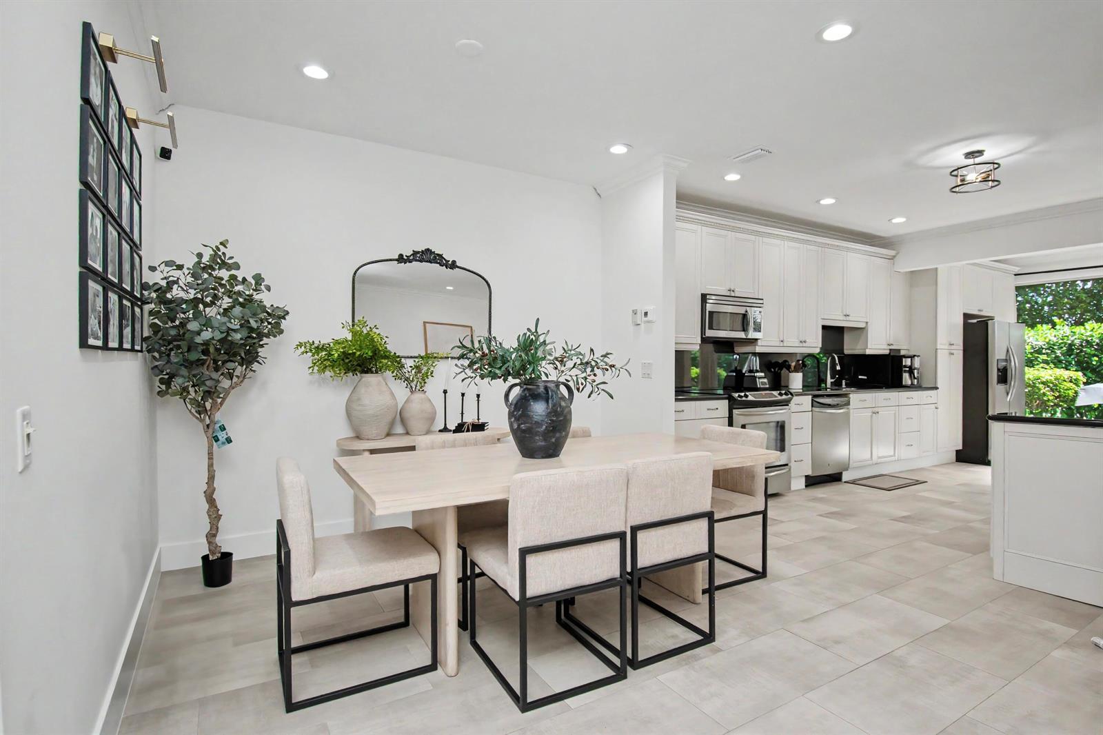 6744 Via Regina, Boca Raton FL 33433