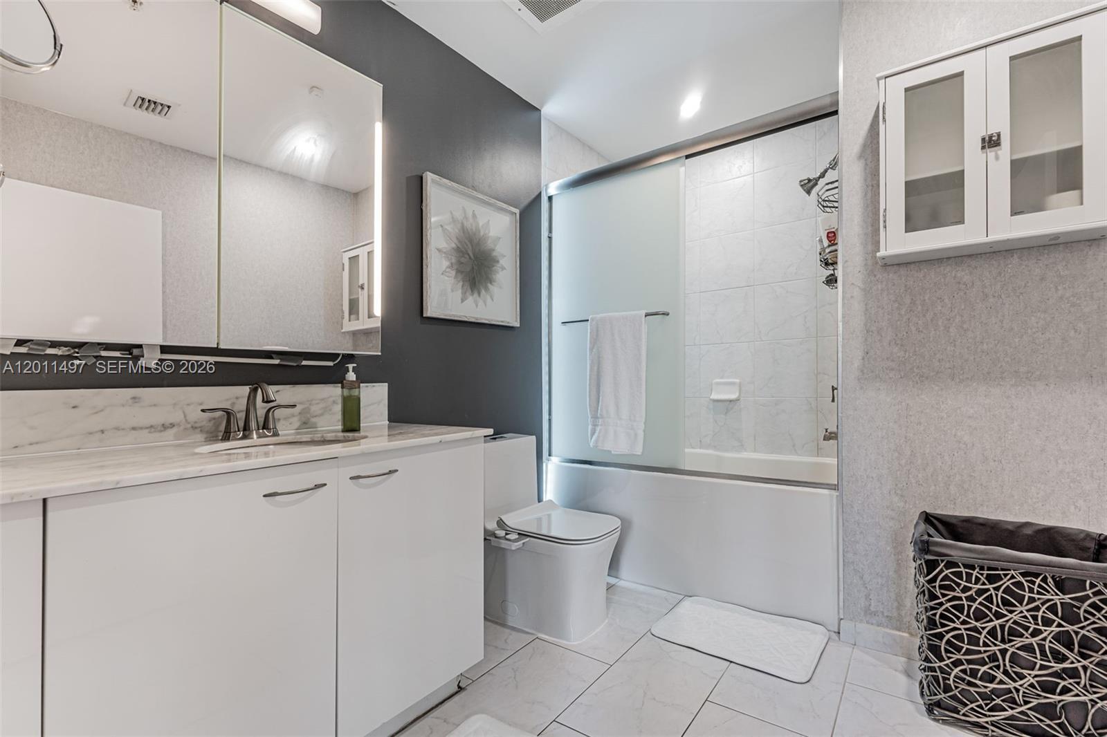 133 NE 2nd Ave # 1208, Miami FL 33132 photo 5