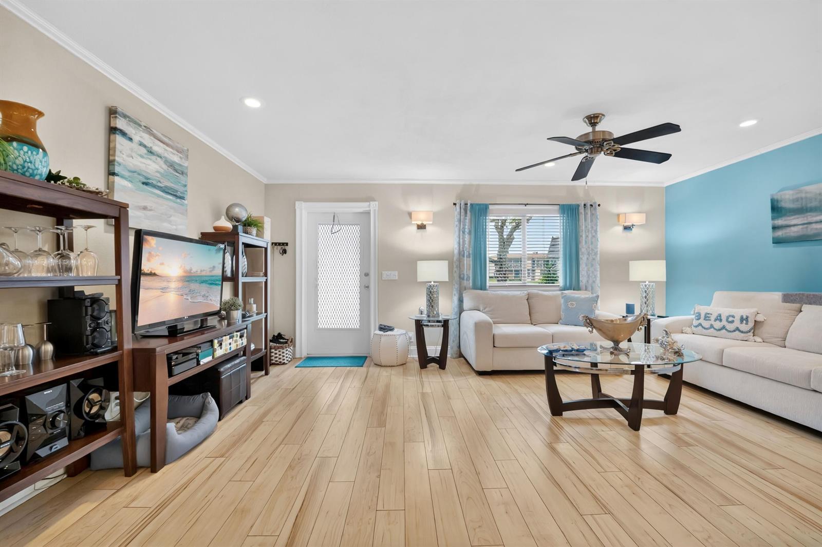 211 Valencia, Delray Beach FL 33446 photo 5