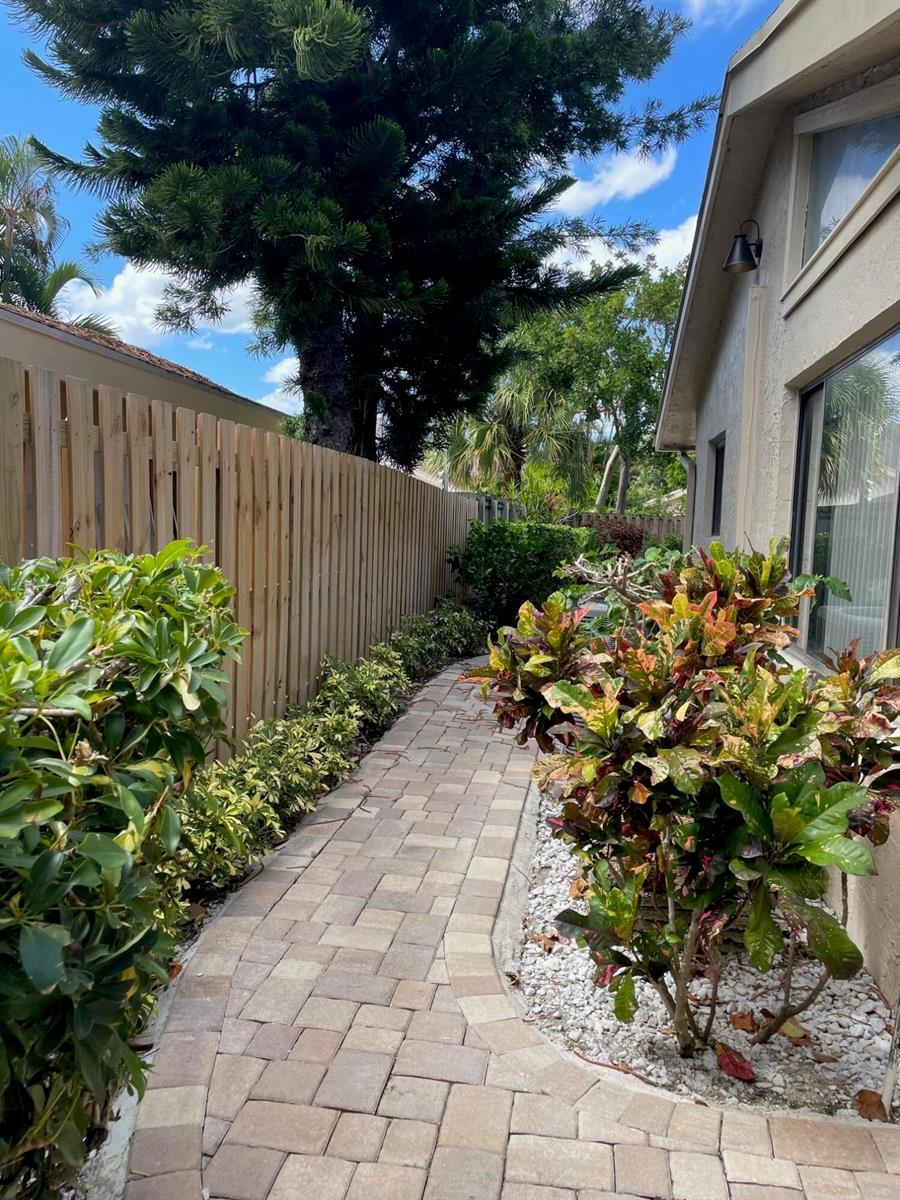 7735 E Kenway Pl Place E, Boca Raton FL 33433 photo 3