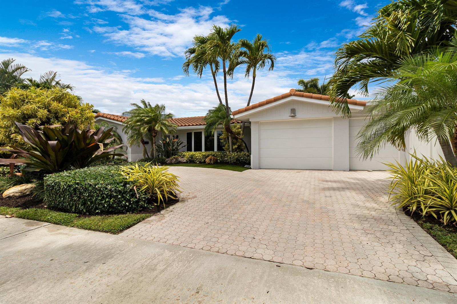 2031 NE 62nd Court, Fort Lauderdale FL 33308 photo 2