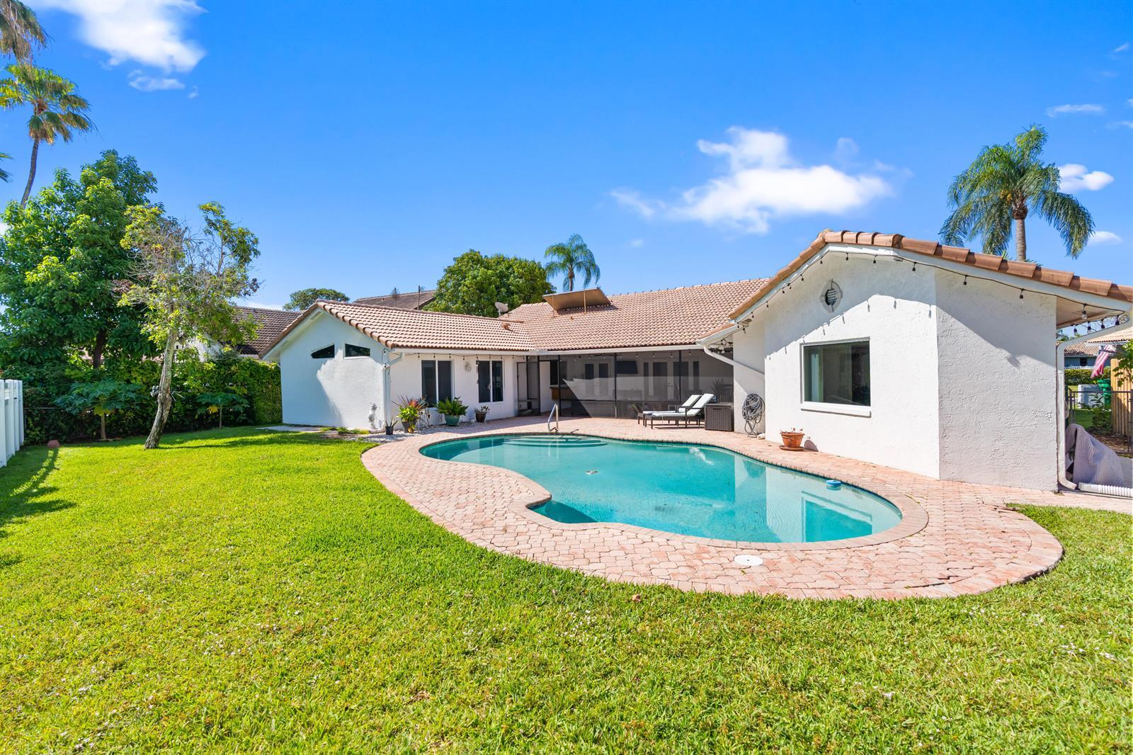 10885 NW 6th Street, Coral Springs FL 33071 photo 4