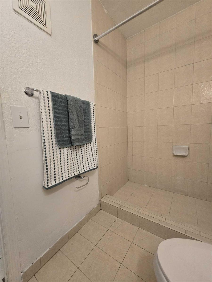 1201 SW 52nd Avenue # 2, North Lauderdale FL 33068 photo 4