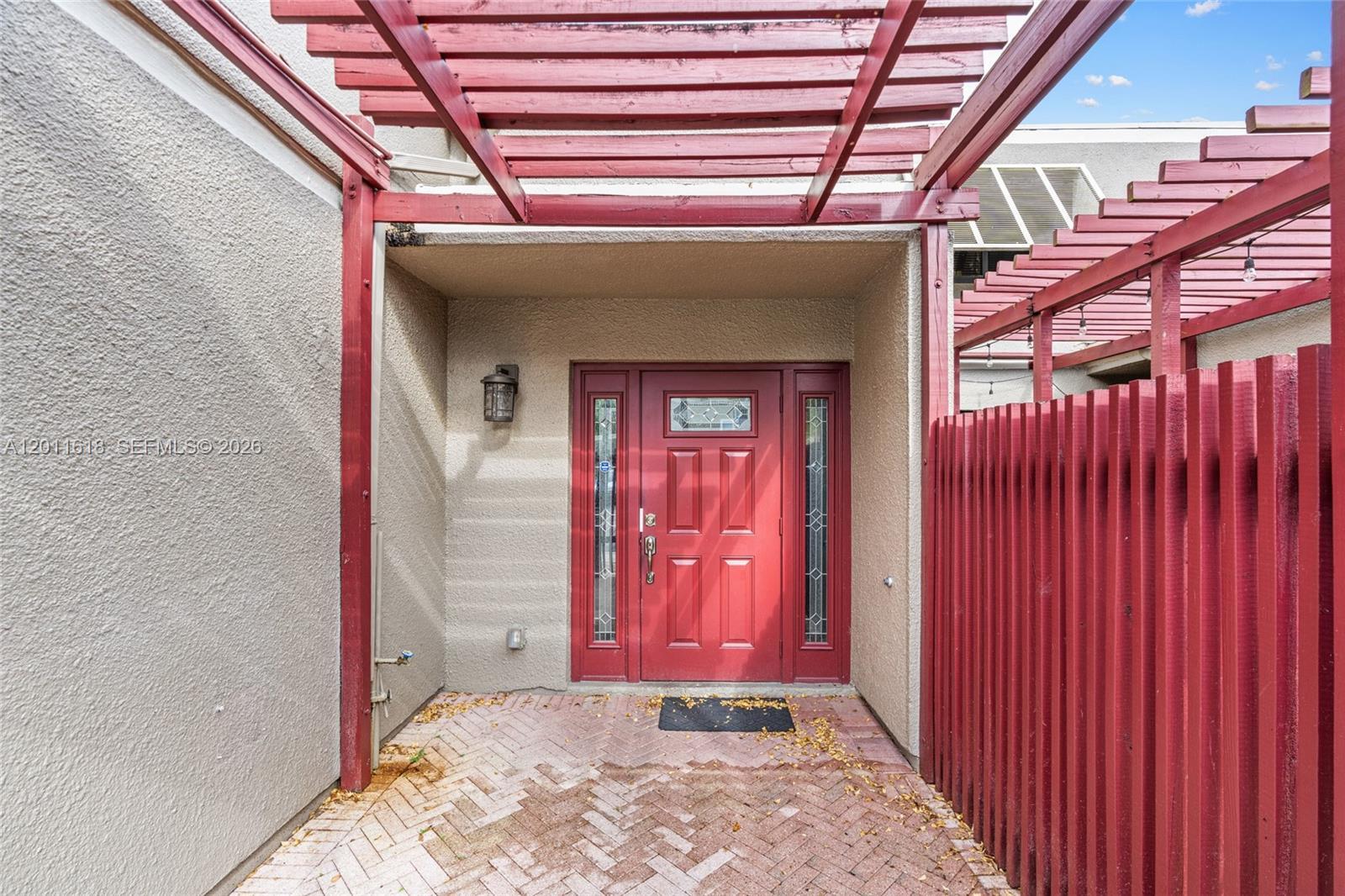 1391 W Fairway Rd, Pembroke Pines FL 33026 photo 3