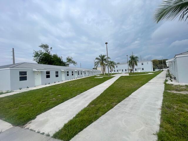 4393 Windsor Avenue # 28, West Palm Beach FL 33407 photo 4