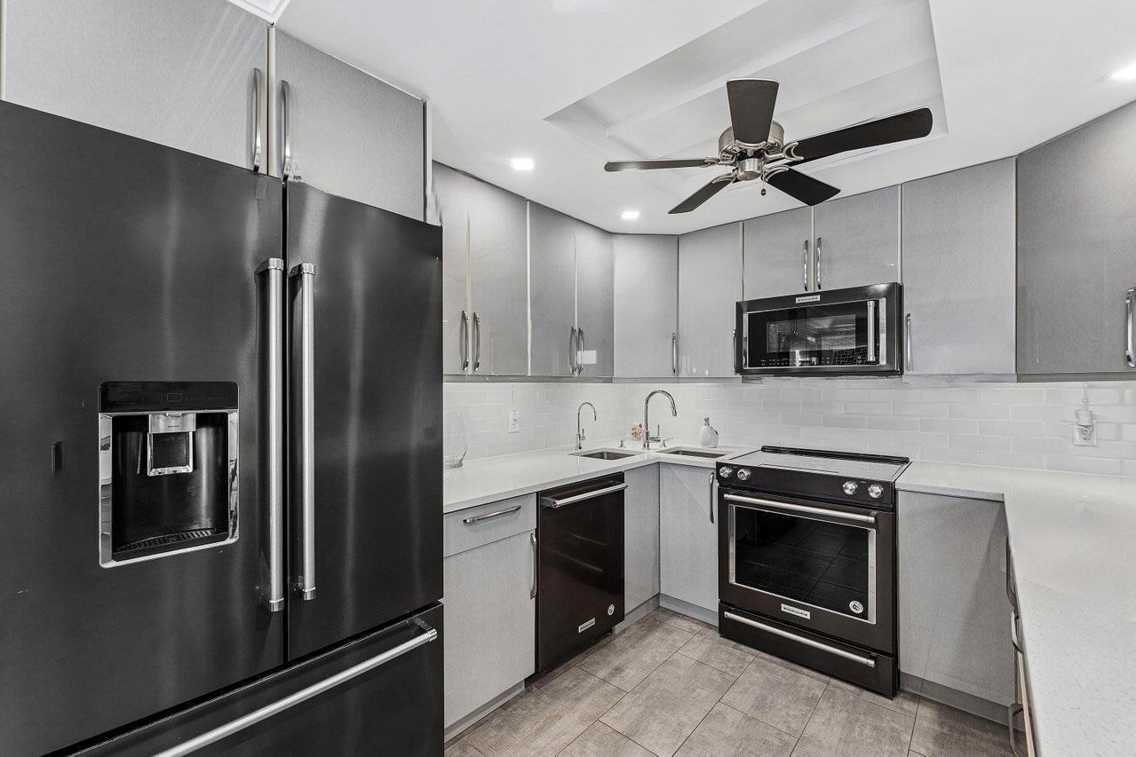 1027 Farnham O # 1027, Deerfield Beach FL 33442 photo 3