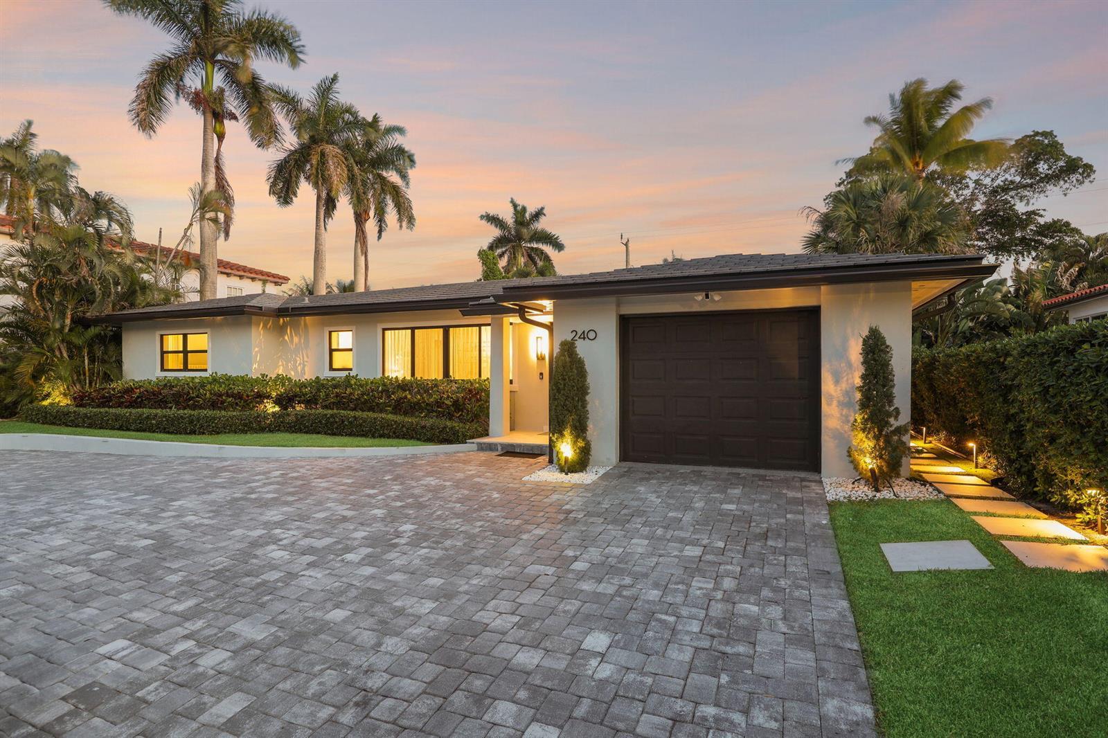 240 30th Street, West Palm Beach FL 33407 photo 2