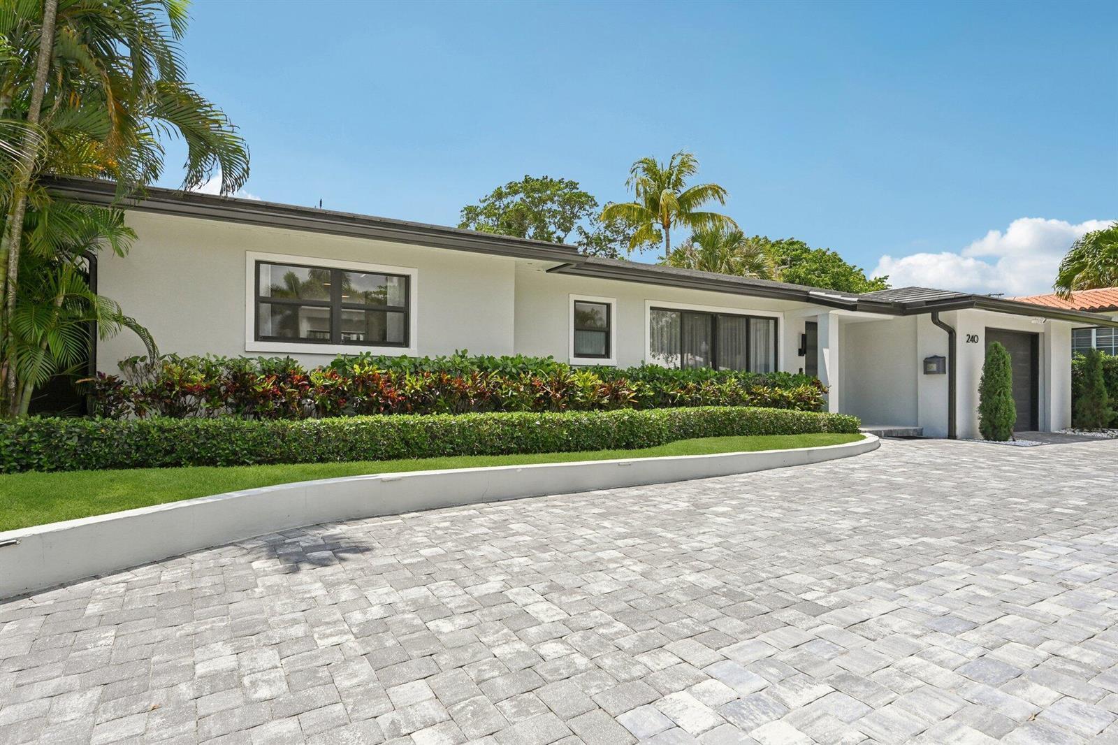240 30th Street, West Palm Beach FL 33407 photo 3