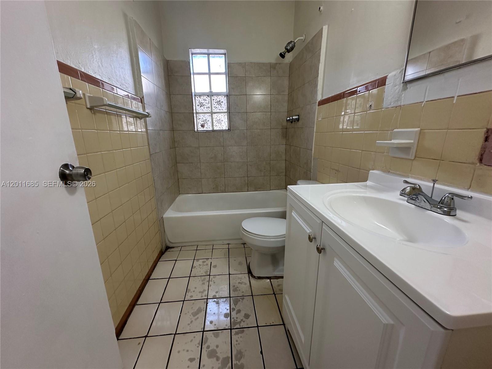 1767 NW 5th St # 3, Miami FL 33125 photo 5