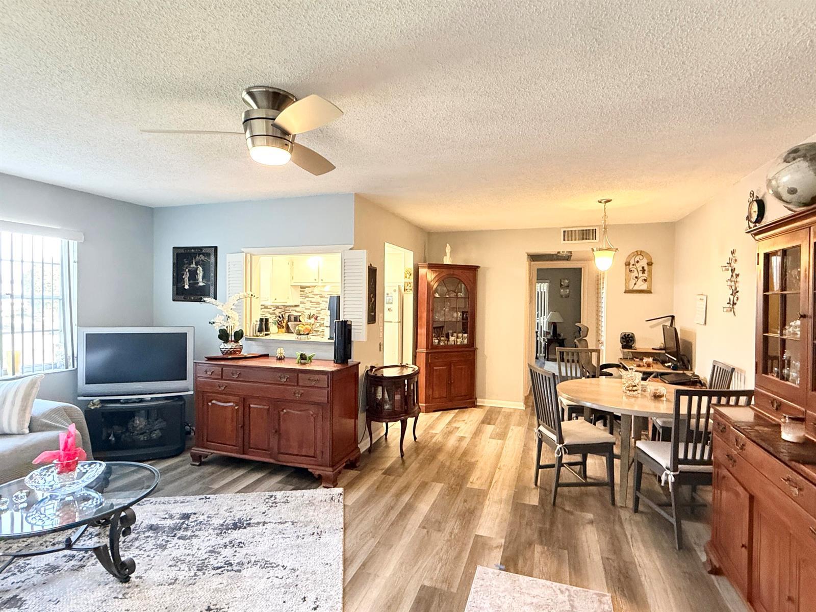 228 Canterbury J, West Palm Beach FL 33417 photo 3