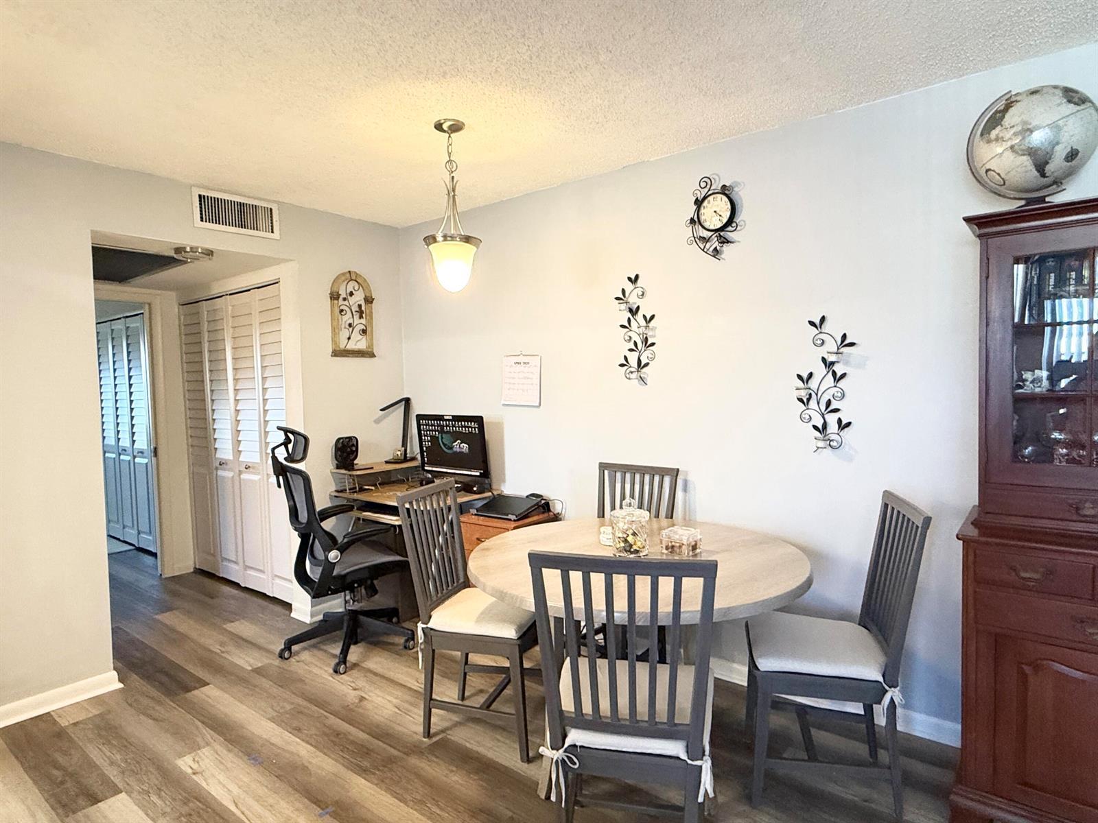 228 Canterbury J, West Palm Beach FL 33417 photo 5